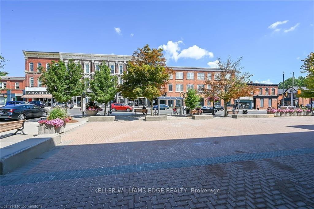 2 Bedrooms Condo at 2 King,  Hamilton For sale