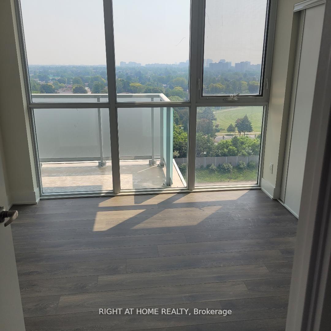 2 Bedrooms Condo at 188 Fairview mall, Toronto For sale