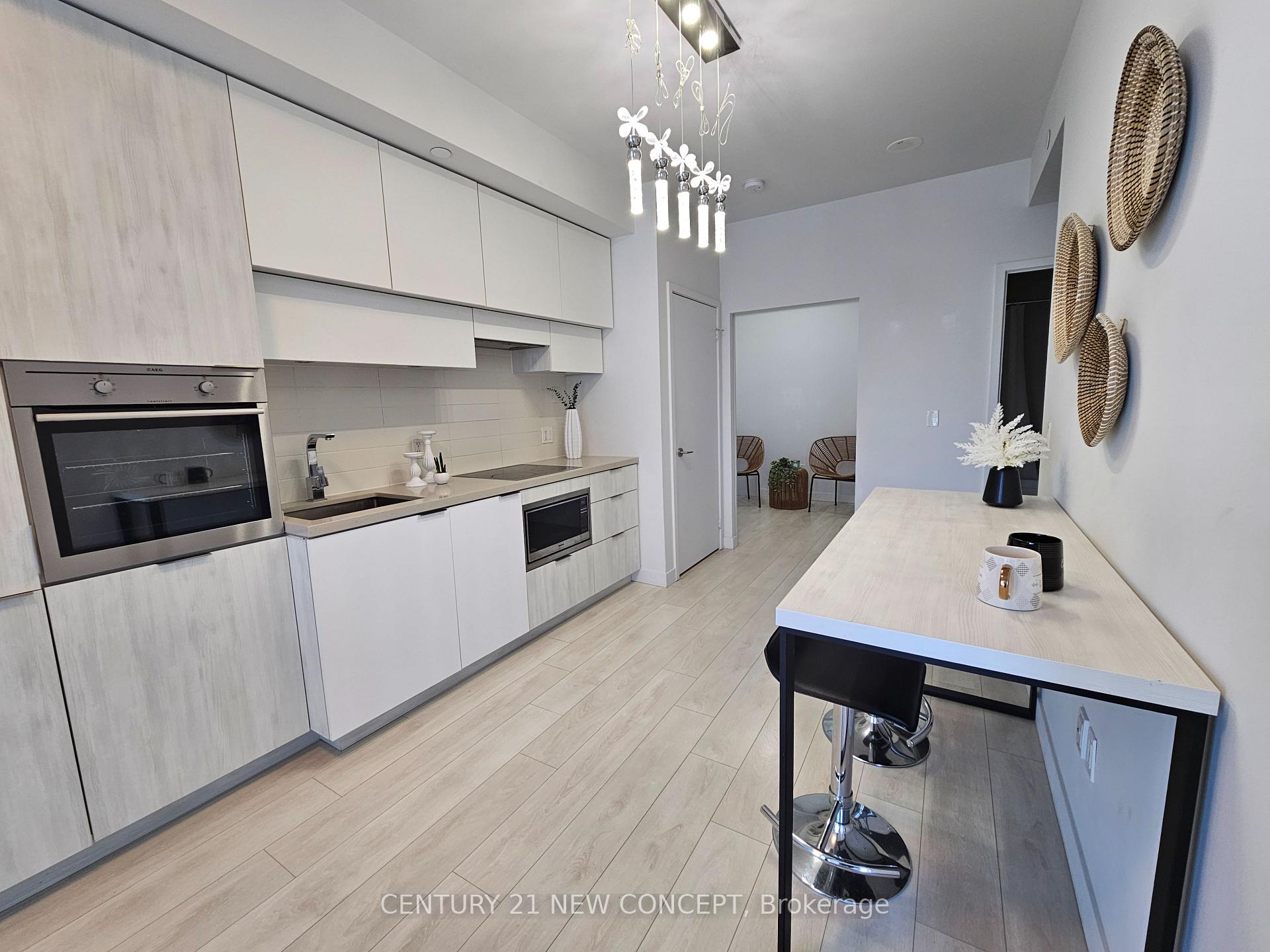 2 Bedrooms Co-op at 8 Eglinton, Toronto For sale