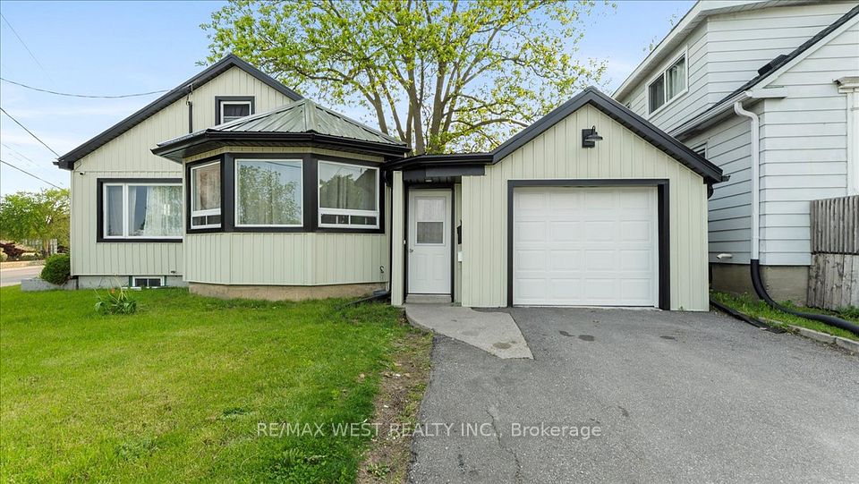 134 Dundas