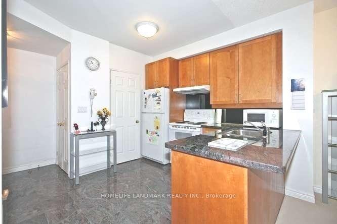 2 Bedrooms Condo at 55 Bloor, Toronto For sale