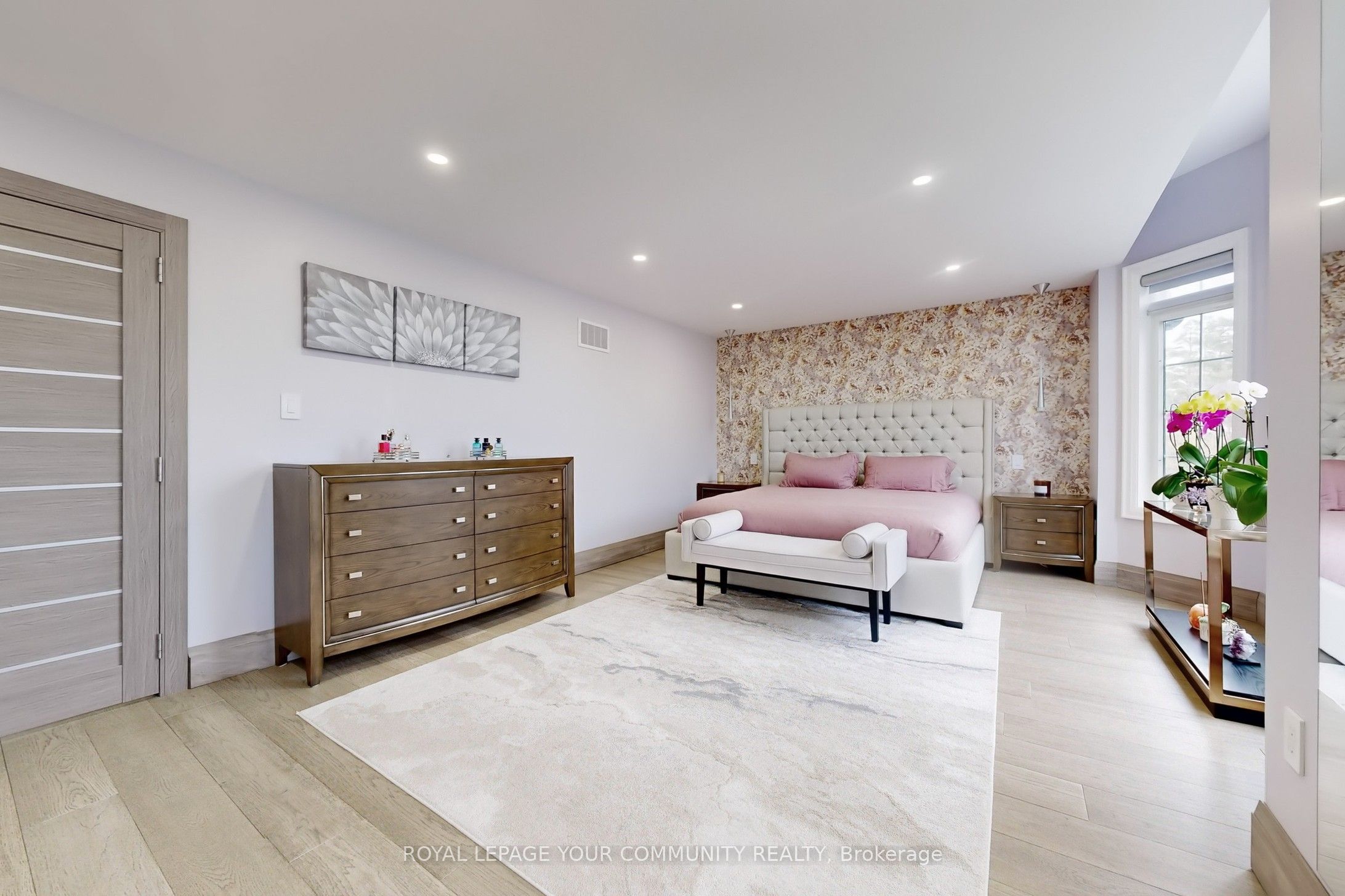 1 Princess Isabella Court