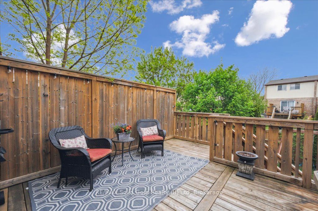 419 Bairstow Crescent, #3