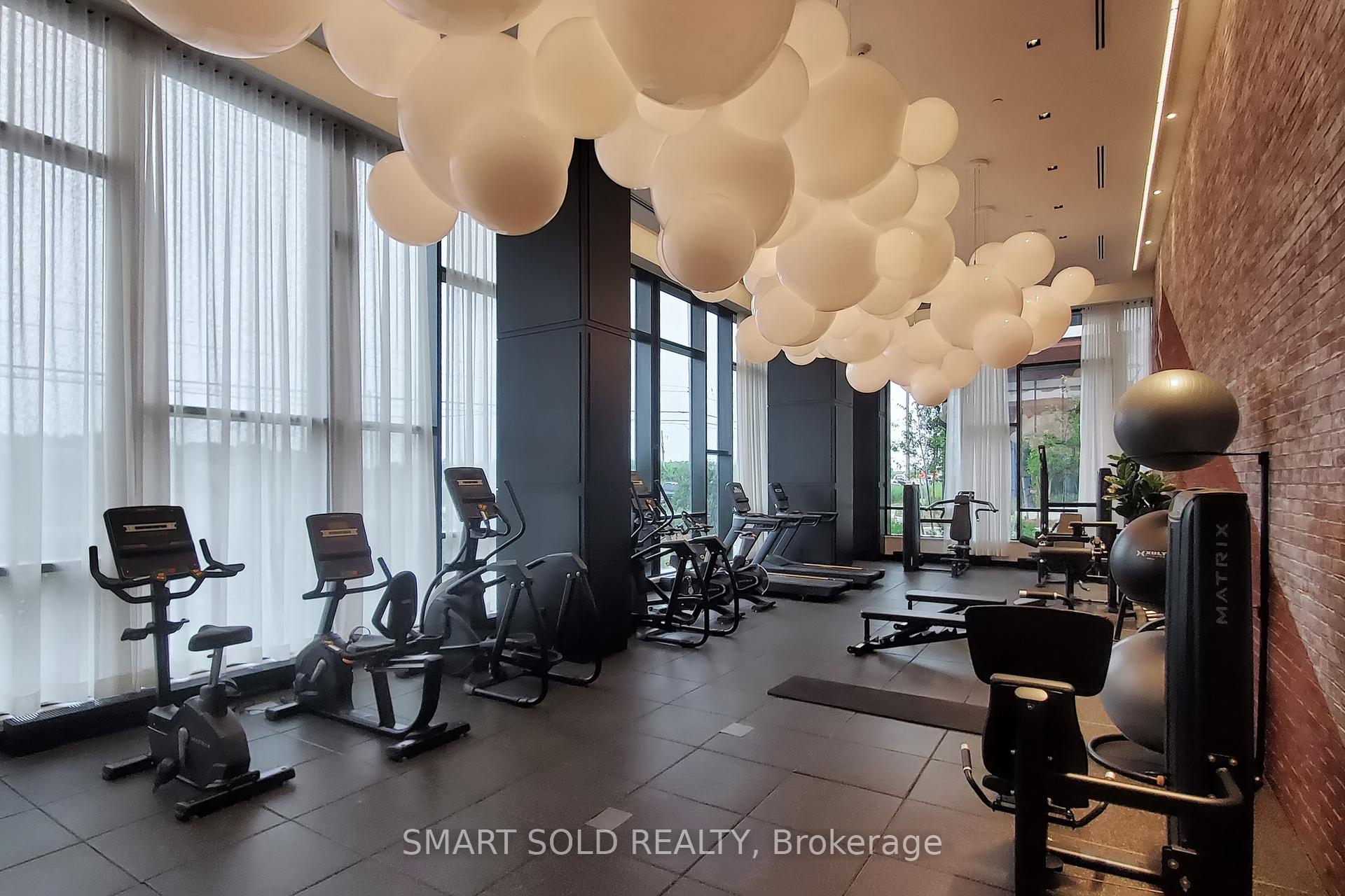2 Bedrooms Condo at 3200 William Coltson, Oakville For sale