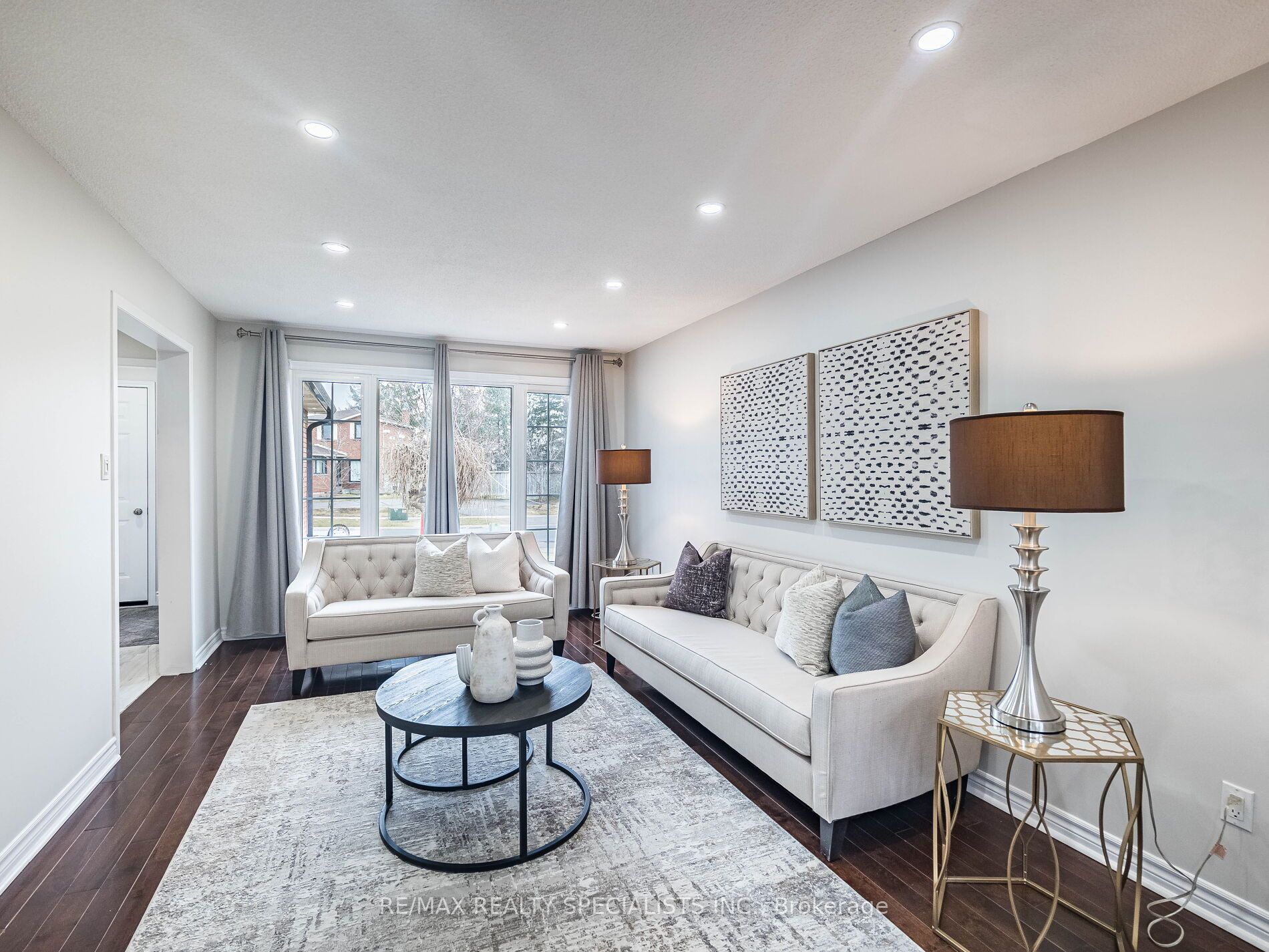 5 Brookview Road