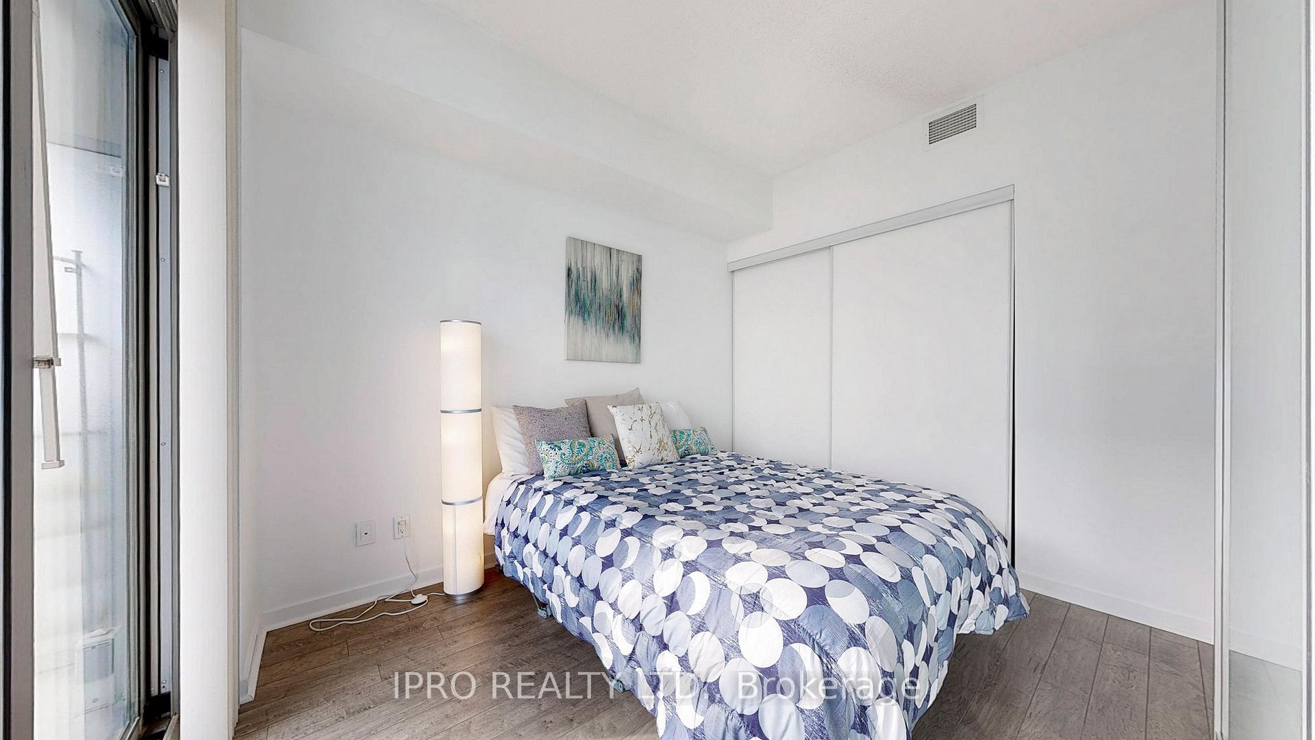 3 Bedrooms Condo at 103 The Queensway, Toronto For sale
