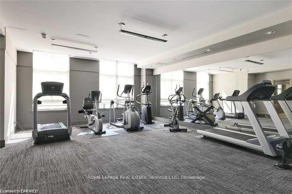 2 Bedrooms Condo at 2391 Central Park, Oakville For sale