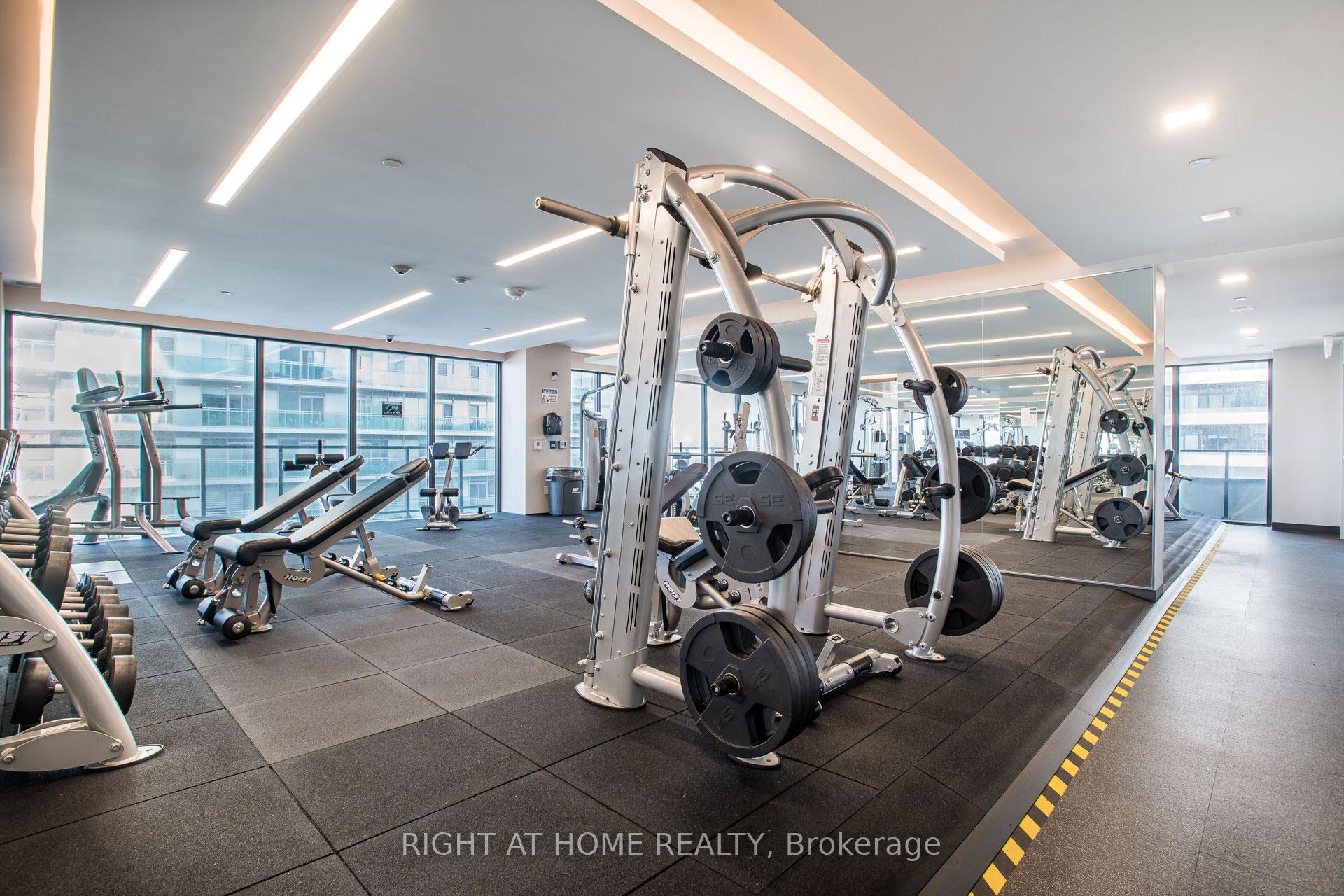 2 Bedrooms Condo at 30 Shore Breeze, Toronto For sale