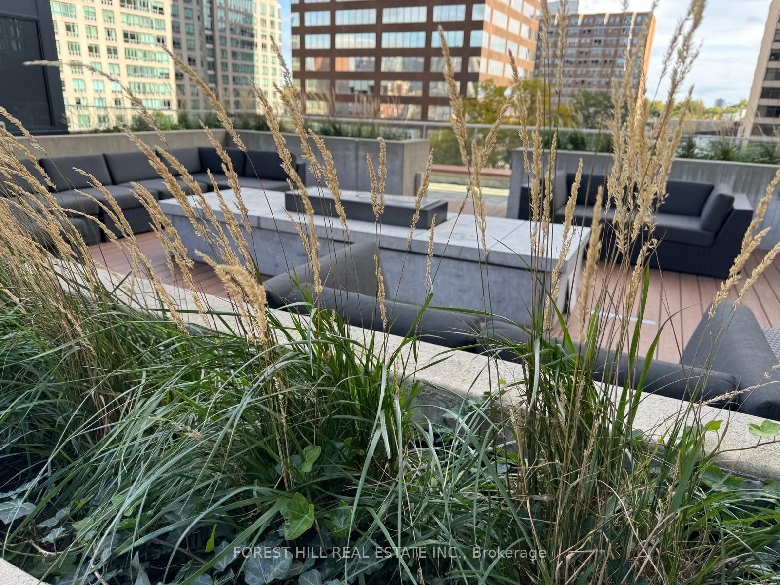 1 Bedroom Condo at 32 Davenport,  Toronto For sale