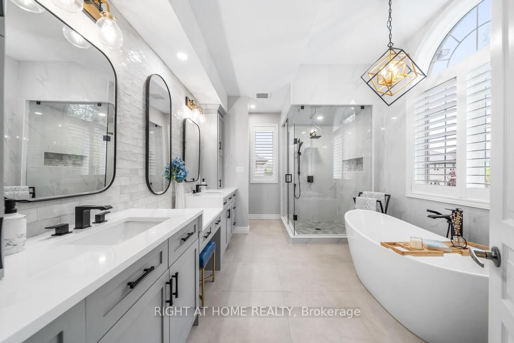 248 Cloverleaf Drive