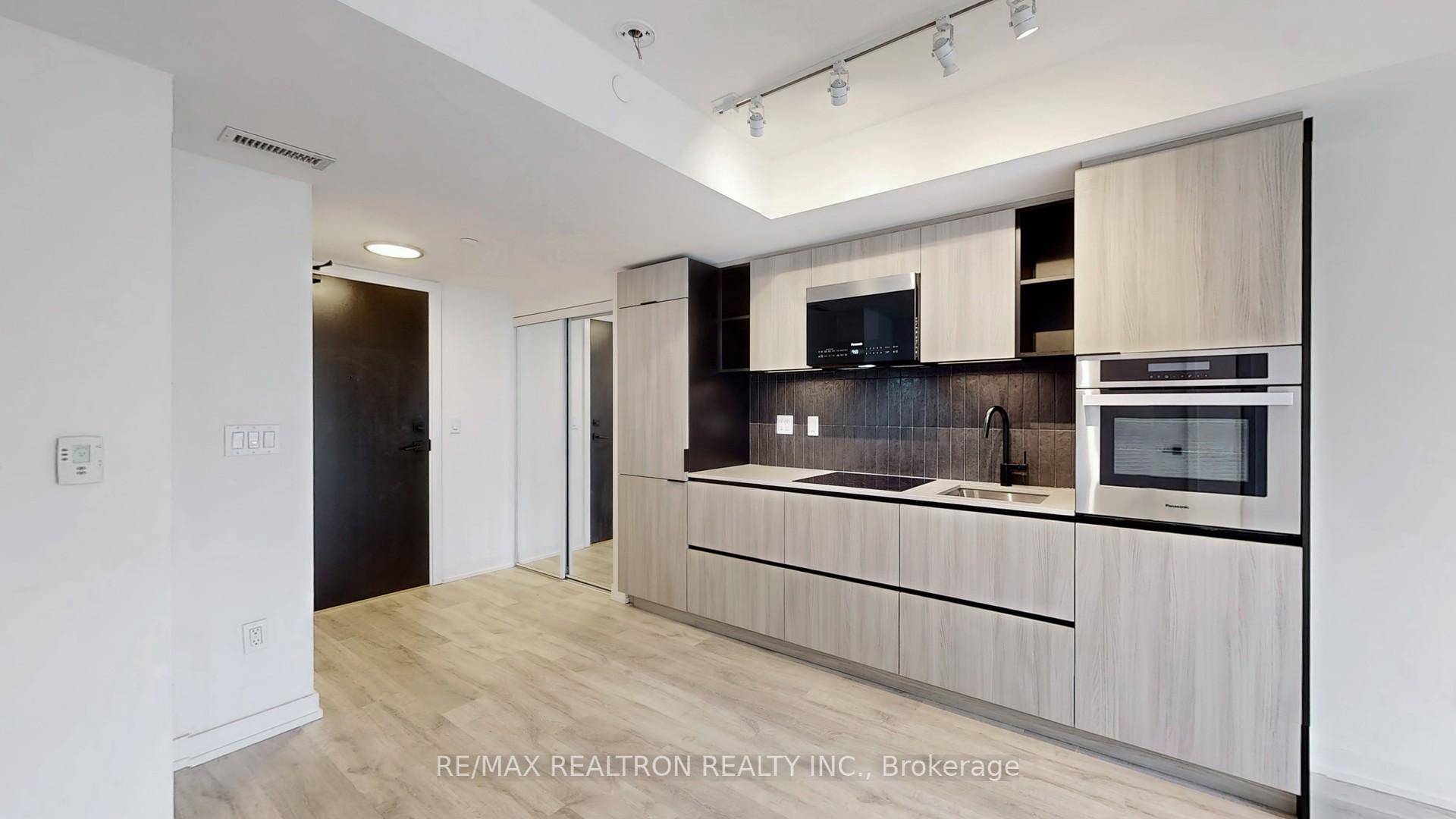 1 Bedroom Condo at 2 Augusta, Toronto For sale