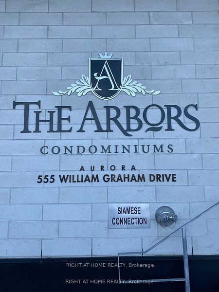 #249 - 555 William Graham Drive, Aurora, ON L4G 3H9