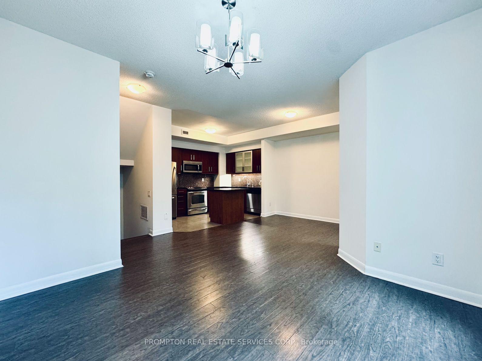 3 Bedrooms Condo at 19 Anndale, Toronto For sale