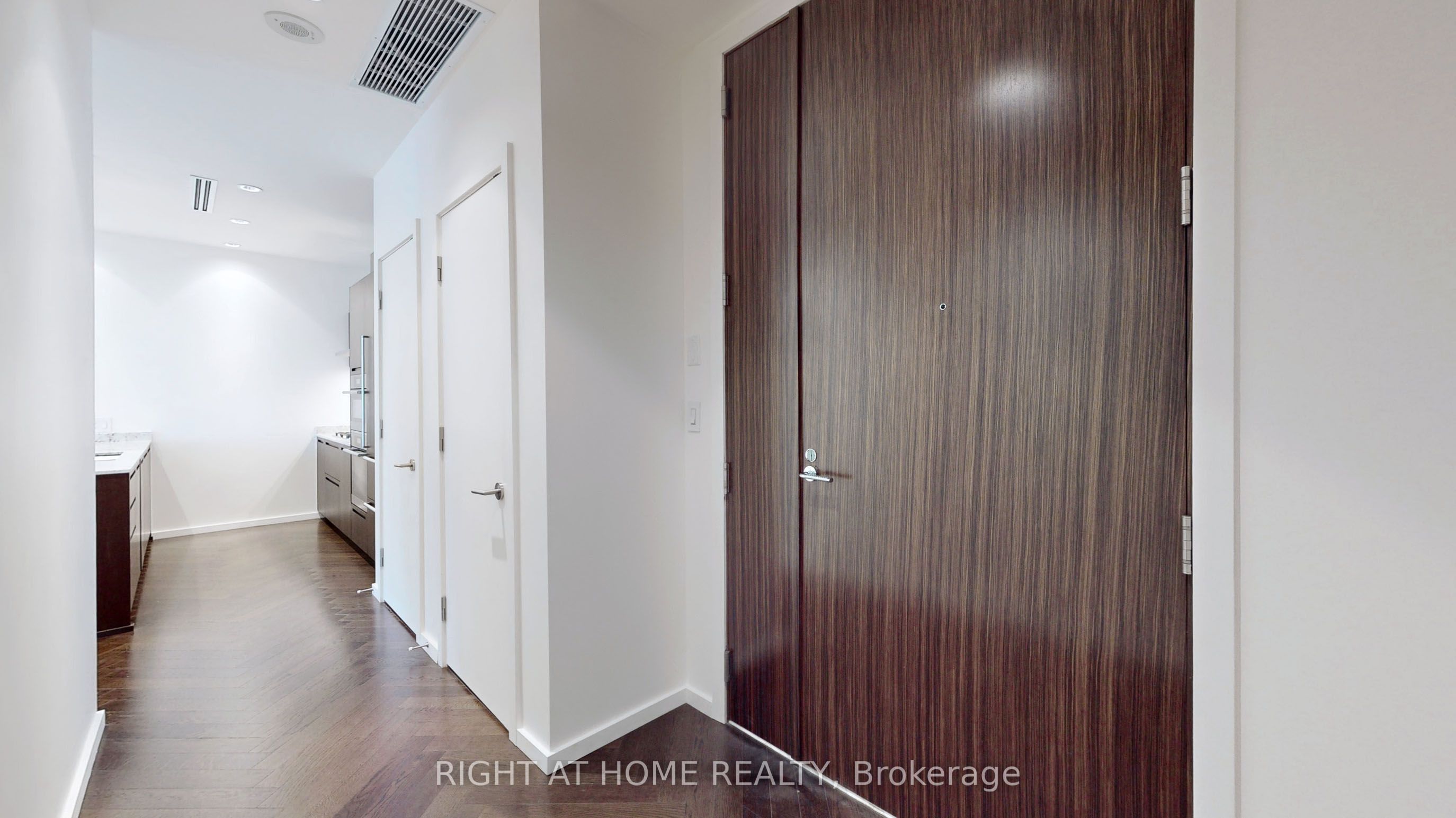180 University Avenue, #5607