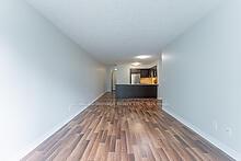 1 Bedroom Condo at 19 Grand Trunk, Toronto For sale