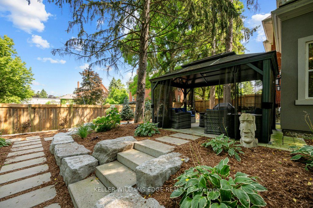 89 Lynden Rd Road