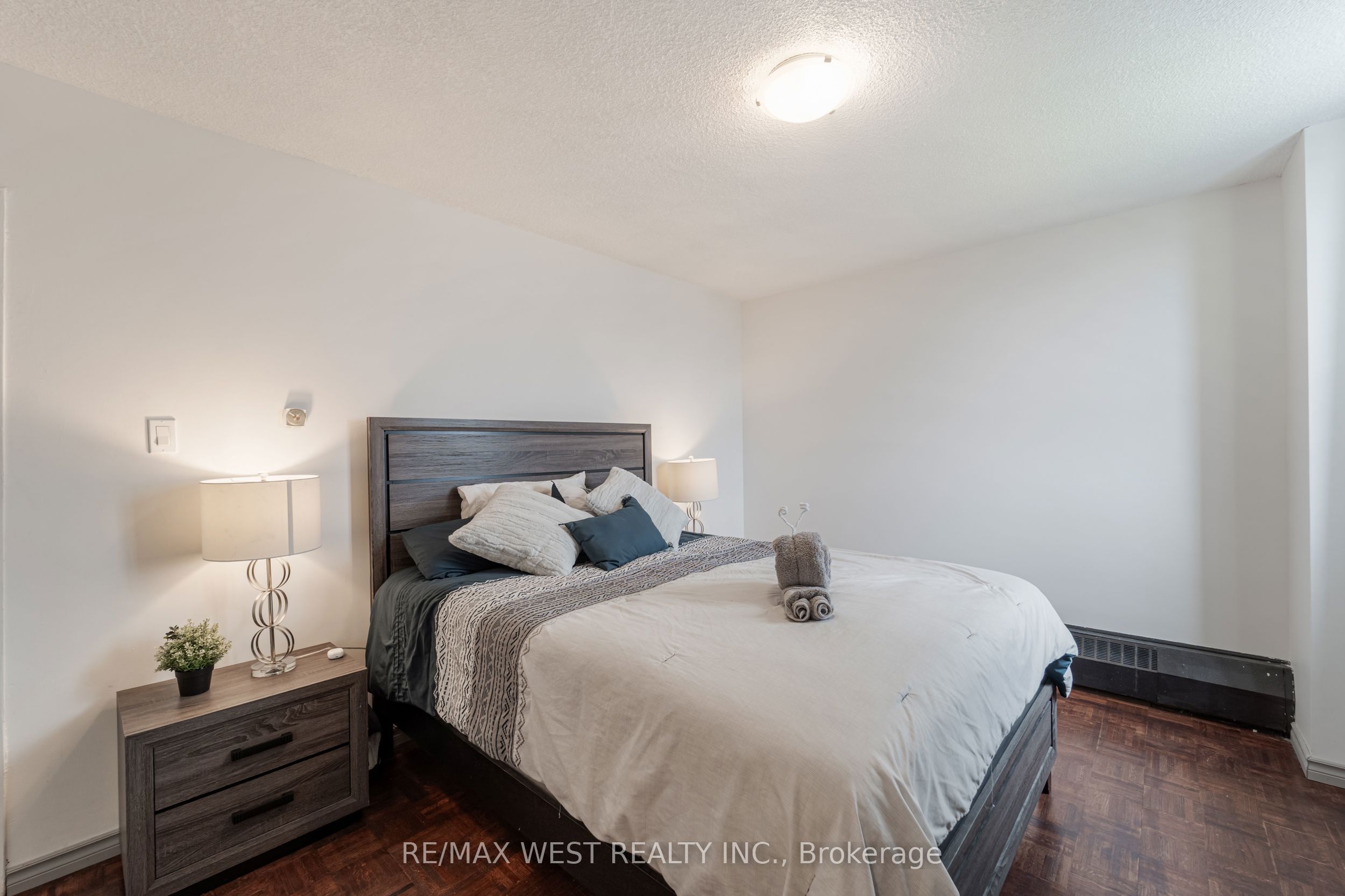 1615 Bloor Street, #1001