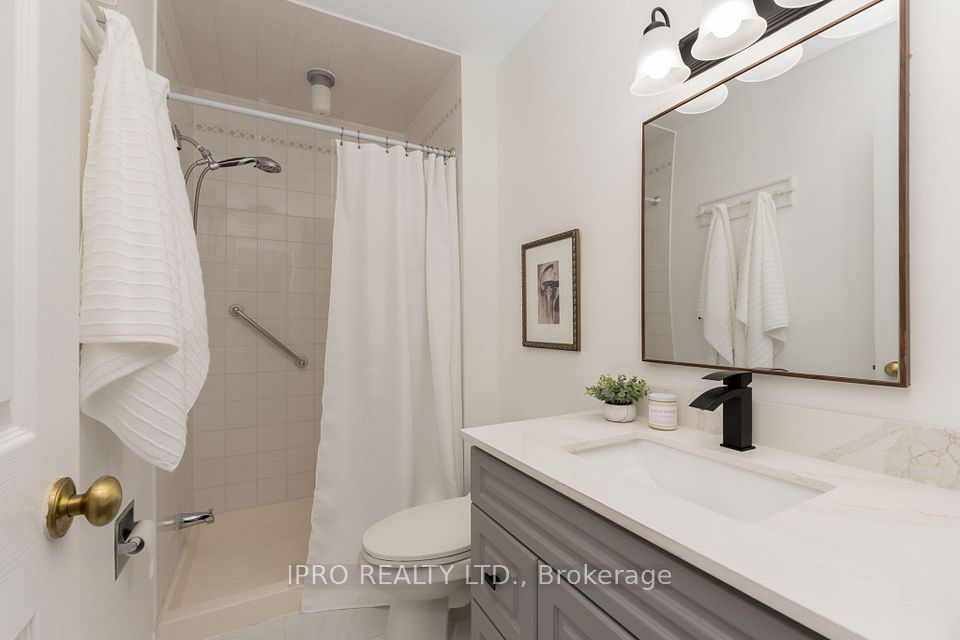 2nd BR Ensuite