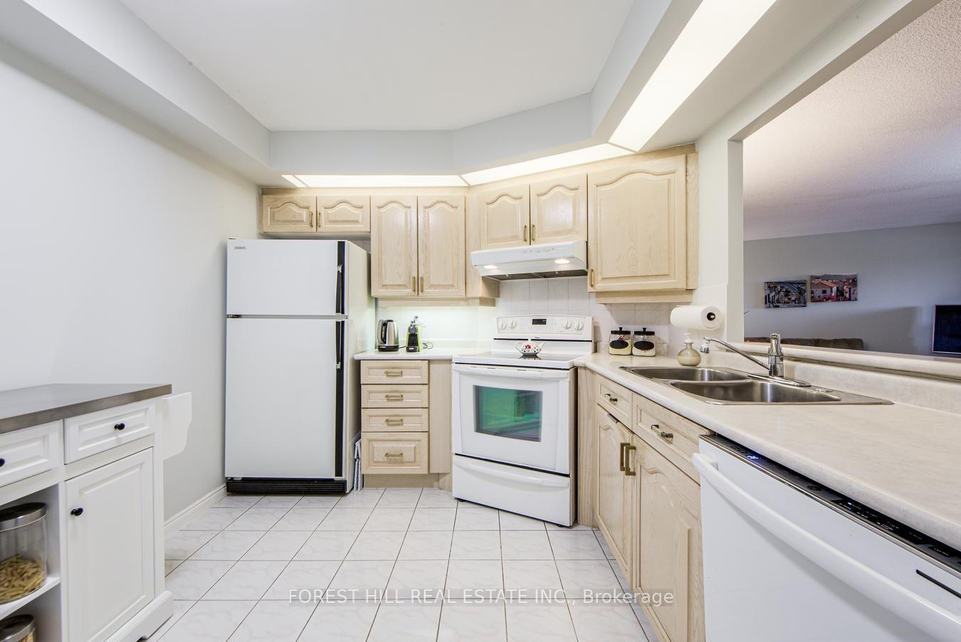 1 Bedroom Condo at 10 Guildwood, Toronto For sale