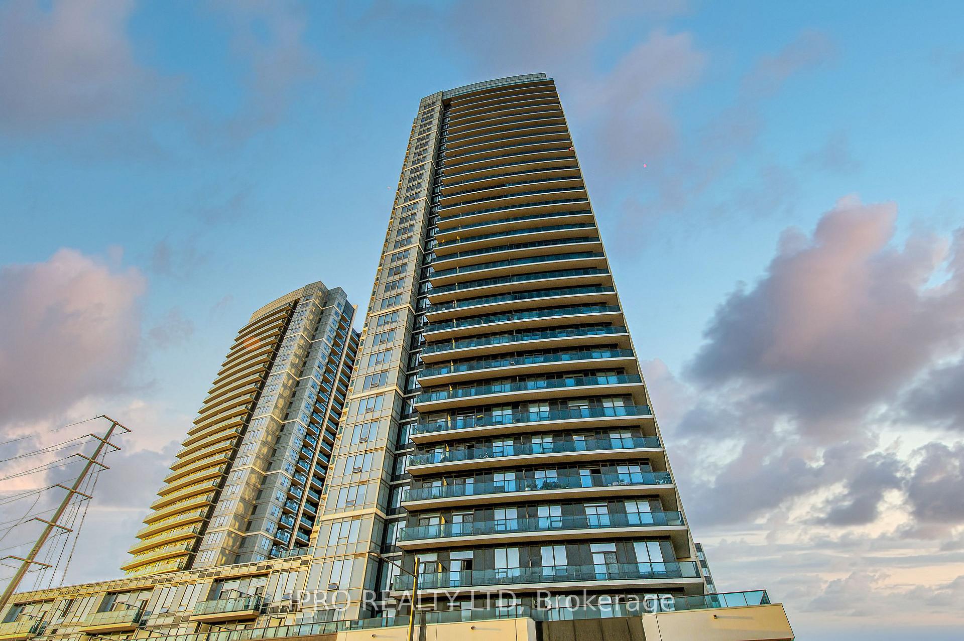 2 Bedrooms Condo at 3600 Hwy 7,  Vaughan For sale