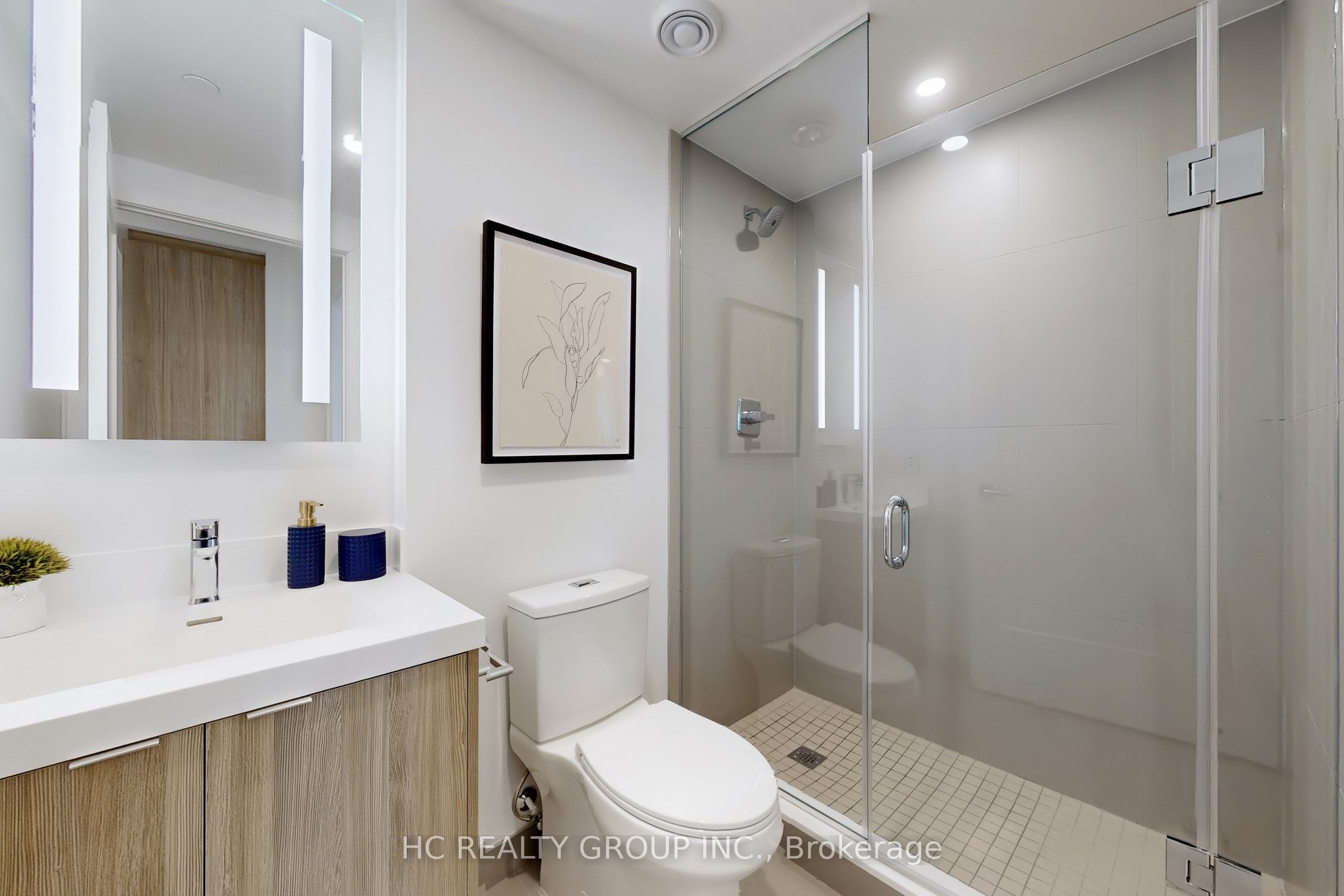 30 Inn On The Park Drive, #222