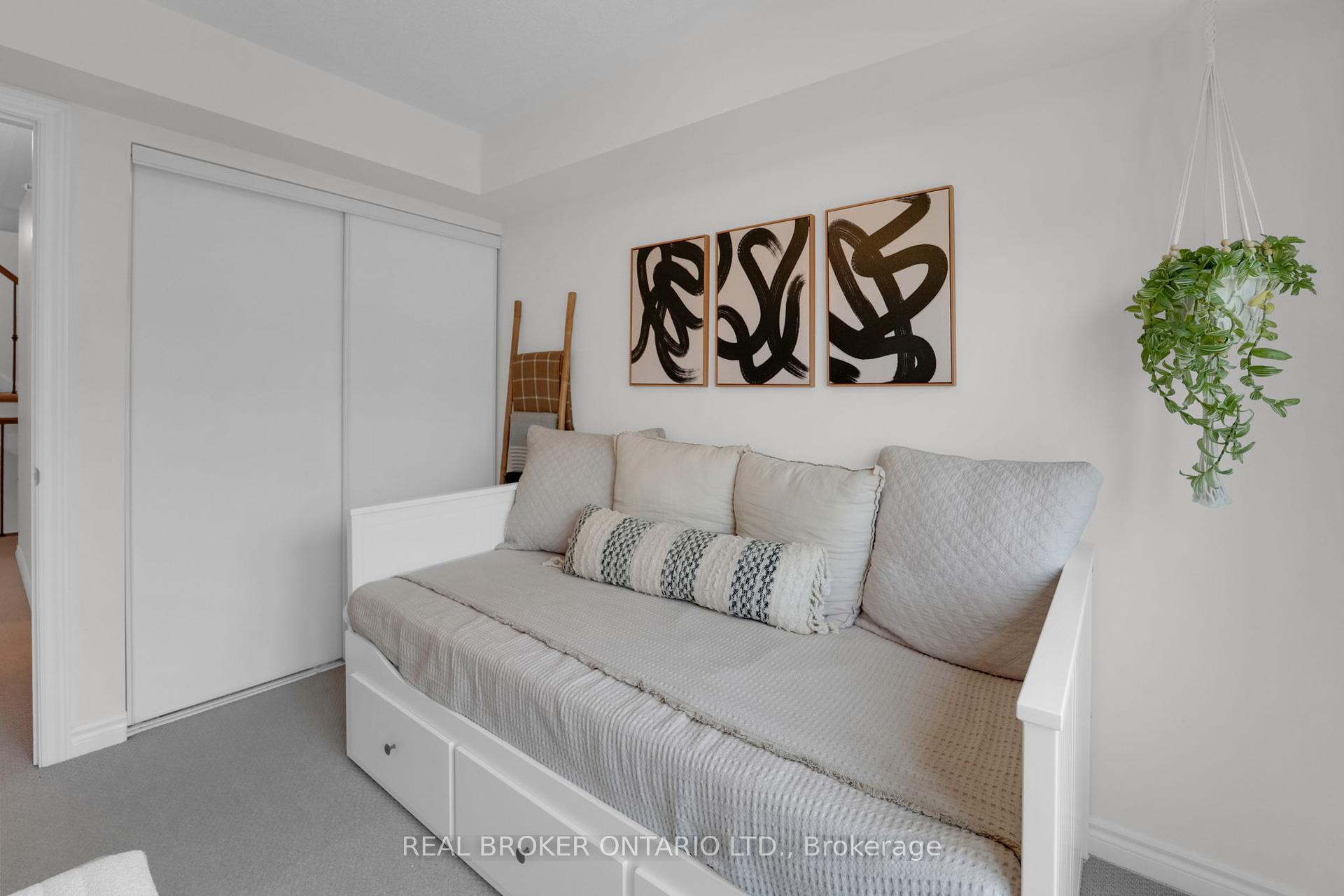 2 Bedrooms Condo at 100 Long Branch, Toronto For sale
