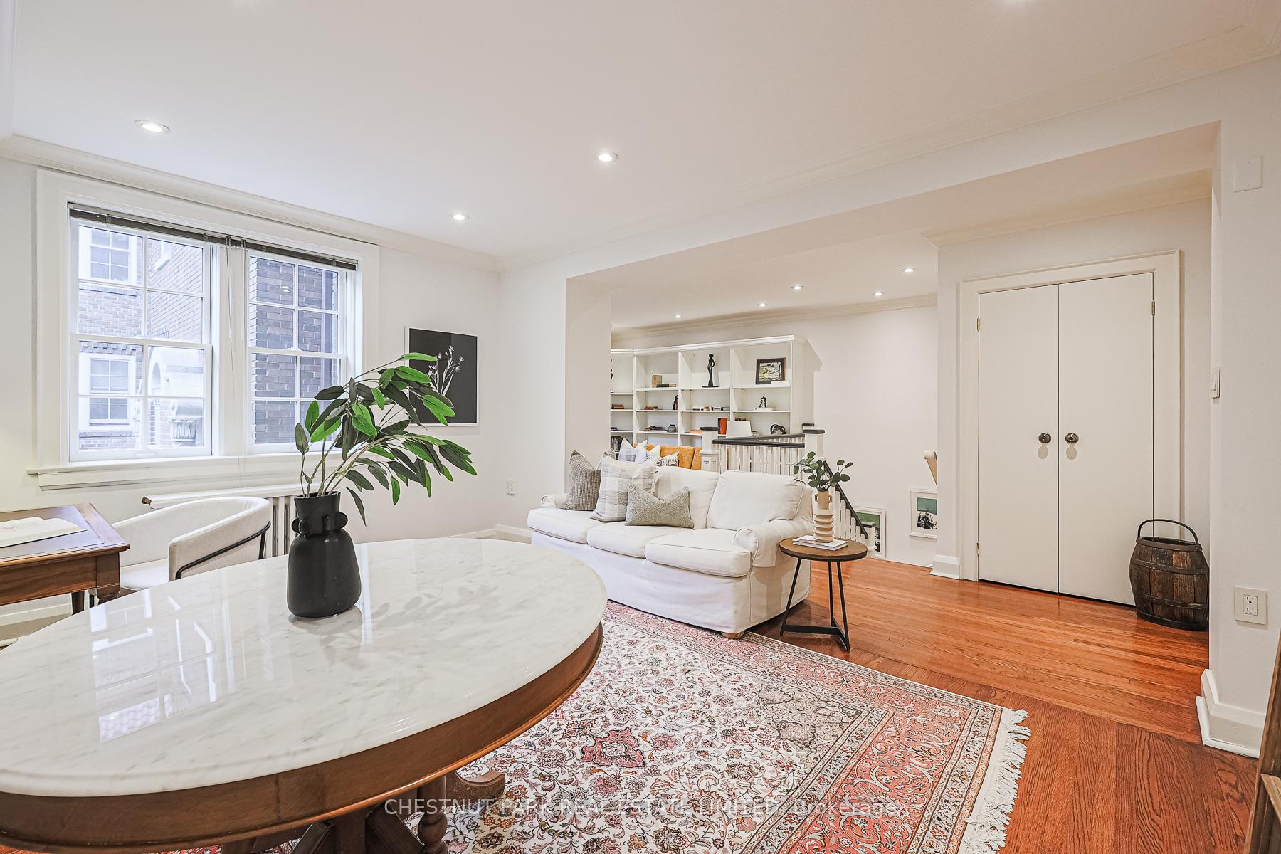 4 Bedrooms Condo at 480 Oriole, Toronto For sale