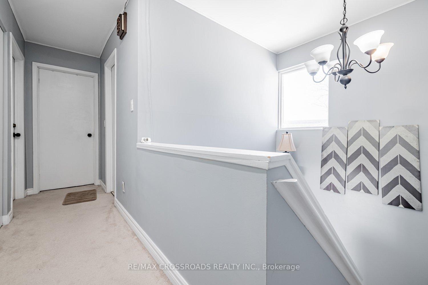4 Bedrooms Condo at 43 Courville Coachway, Toronto For sale