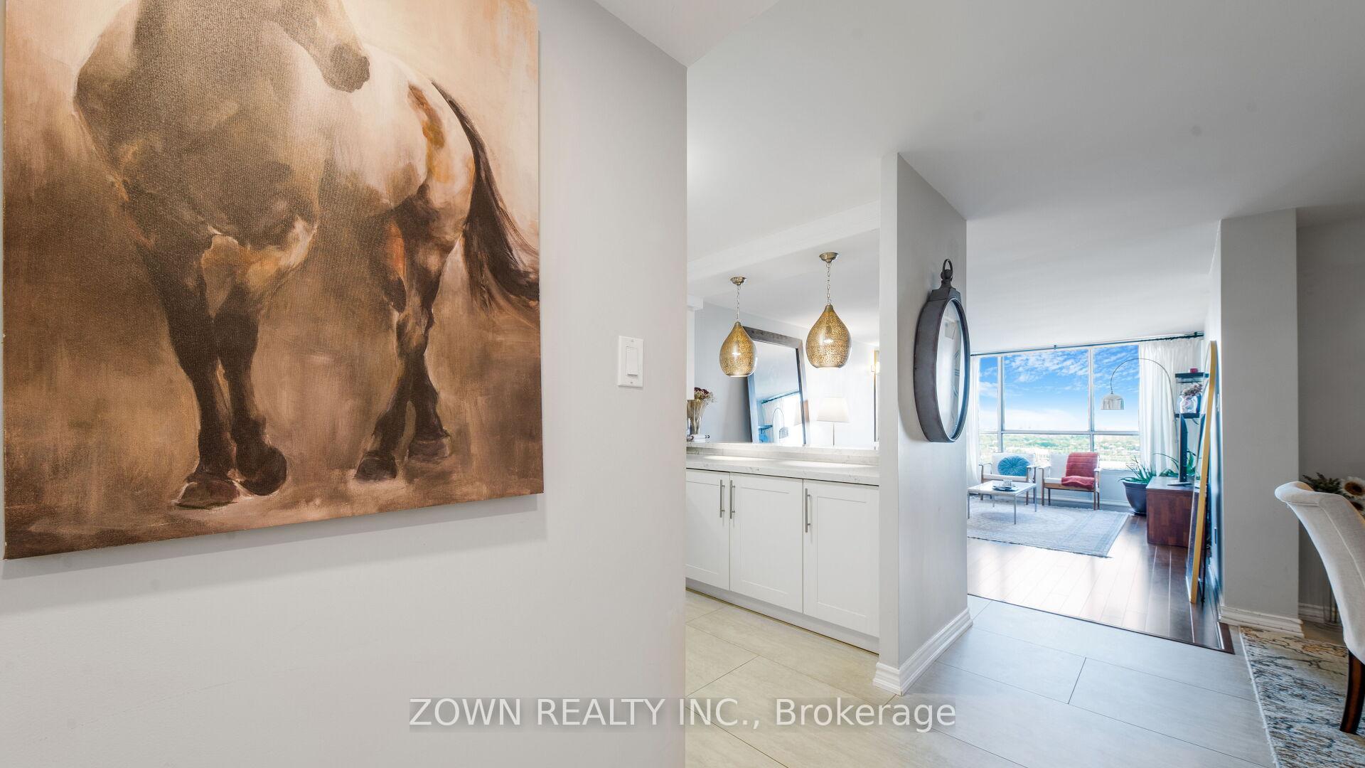4 Bedrooms Condo at 10 Martha Eaton, Toronto For sale