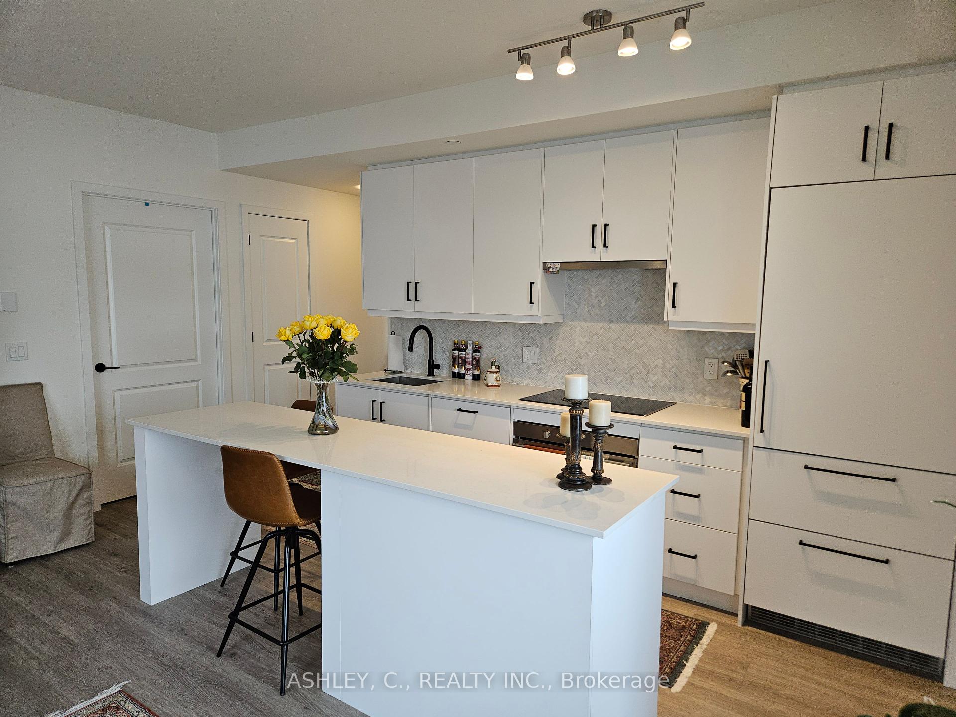 3 Bedrooms Condo at 345 Wheat Boom,  Oakville For sale
