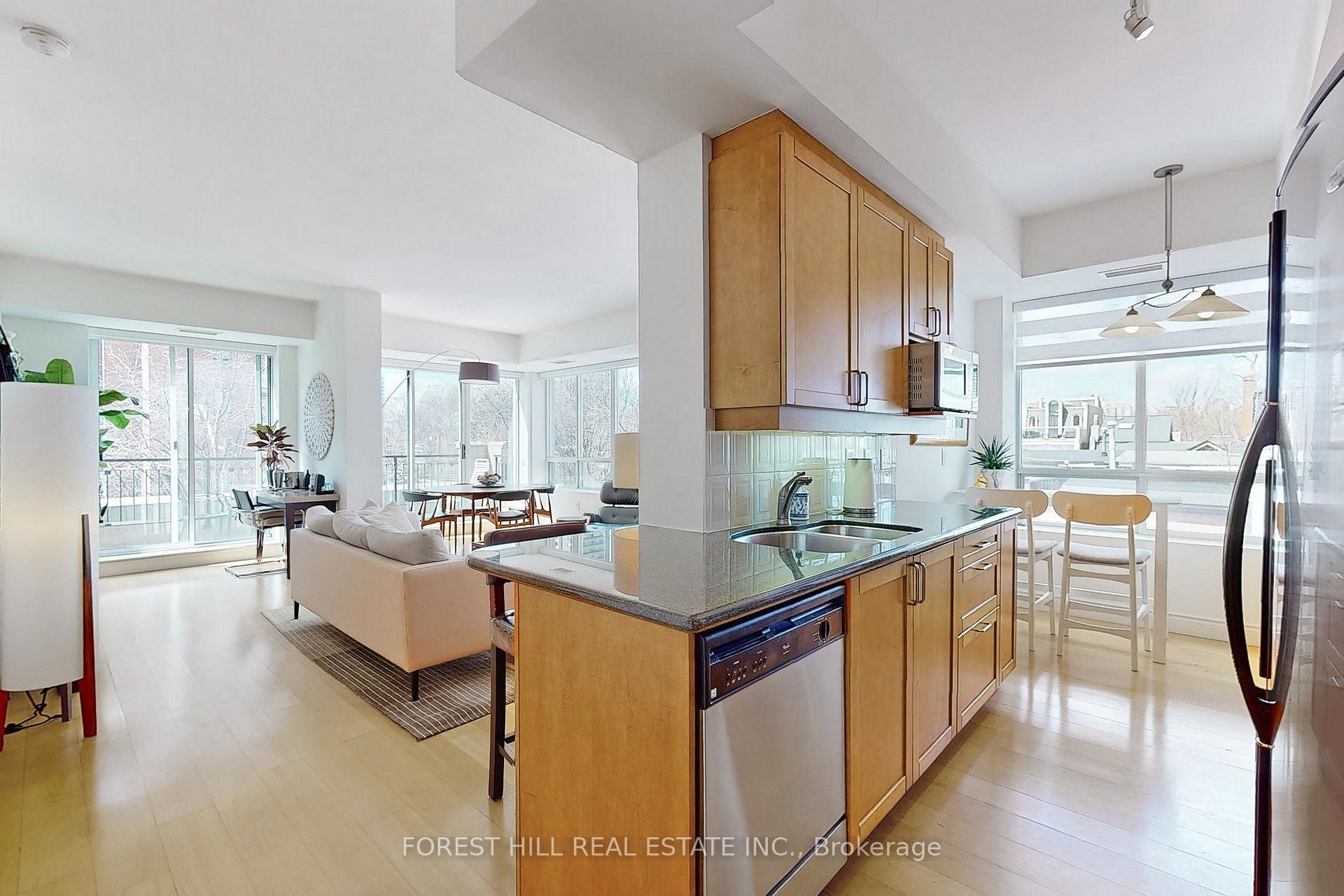 2 Bedrooms Condo at 77 McMurrich, Toronto For sale