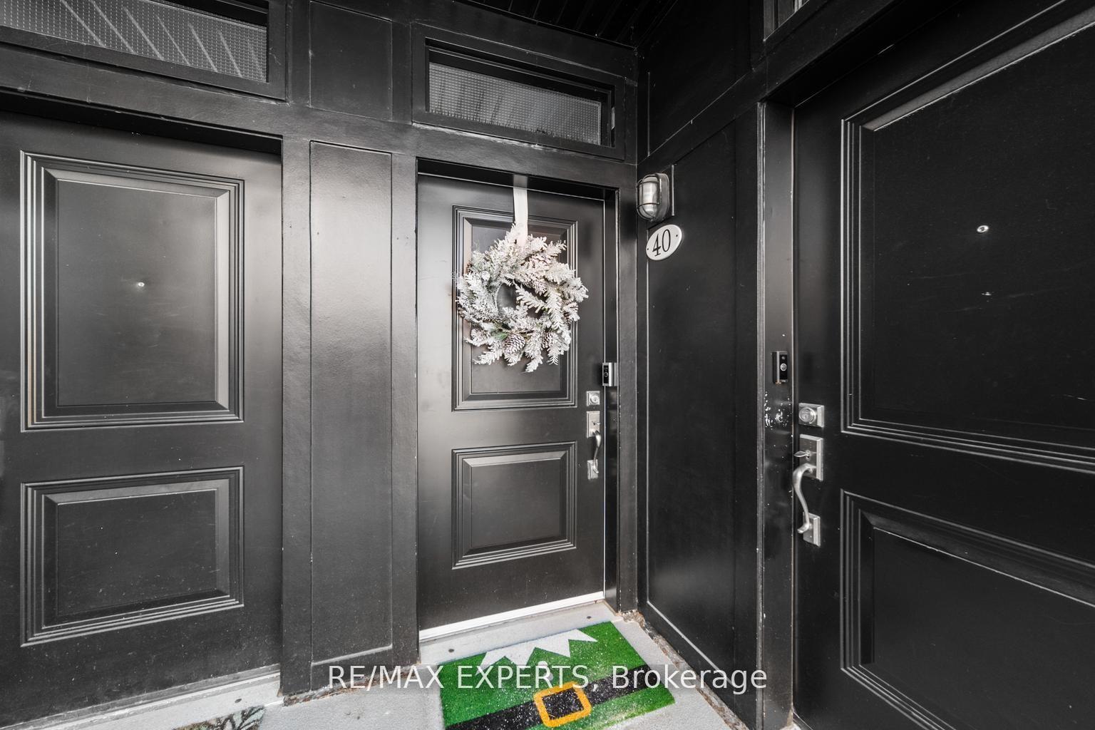 2 Bedrooms Condo at 8167 Kipling, Vaughan For sale