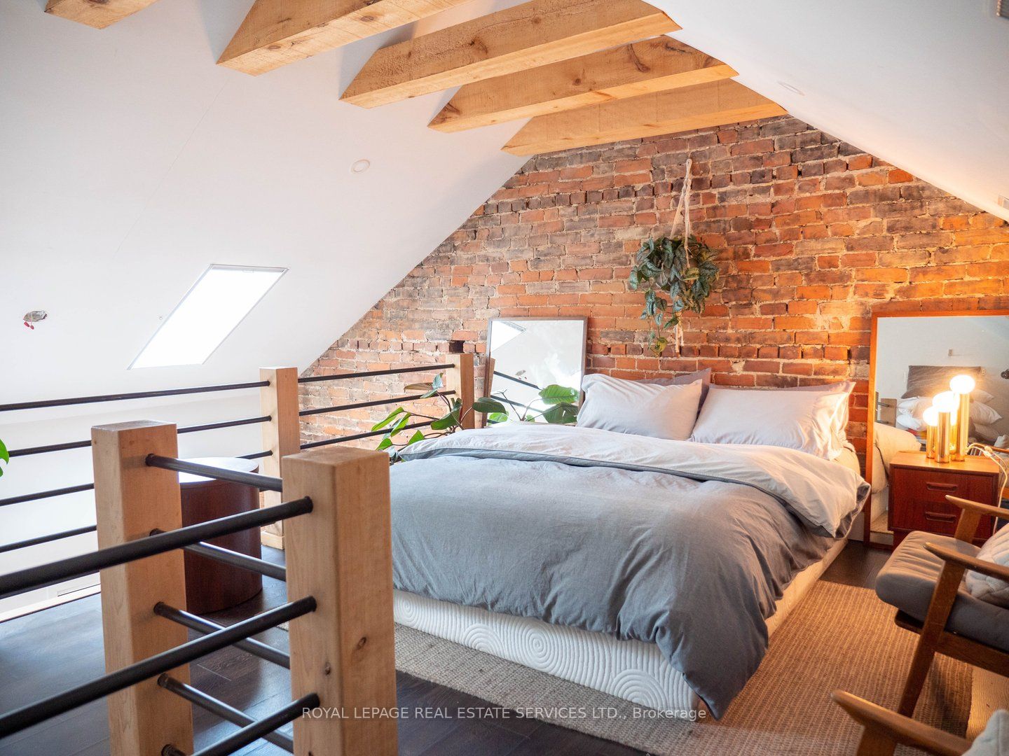 53 Gladstone Avenue, #2