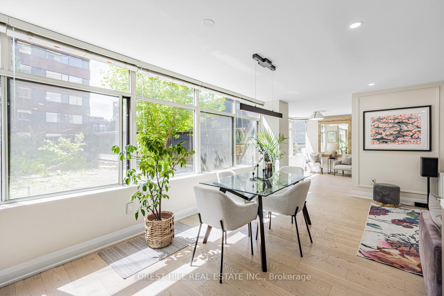 3 Bedrooms Condo at 900 Yonge, Toronto For sale