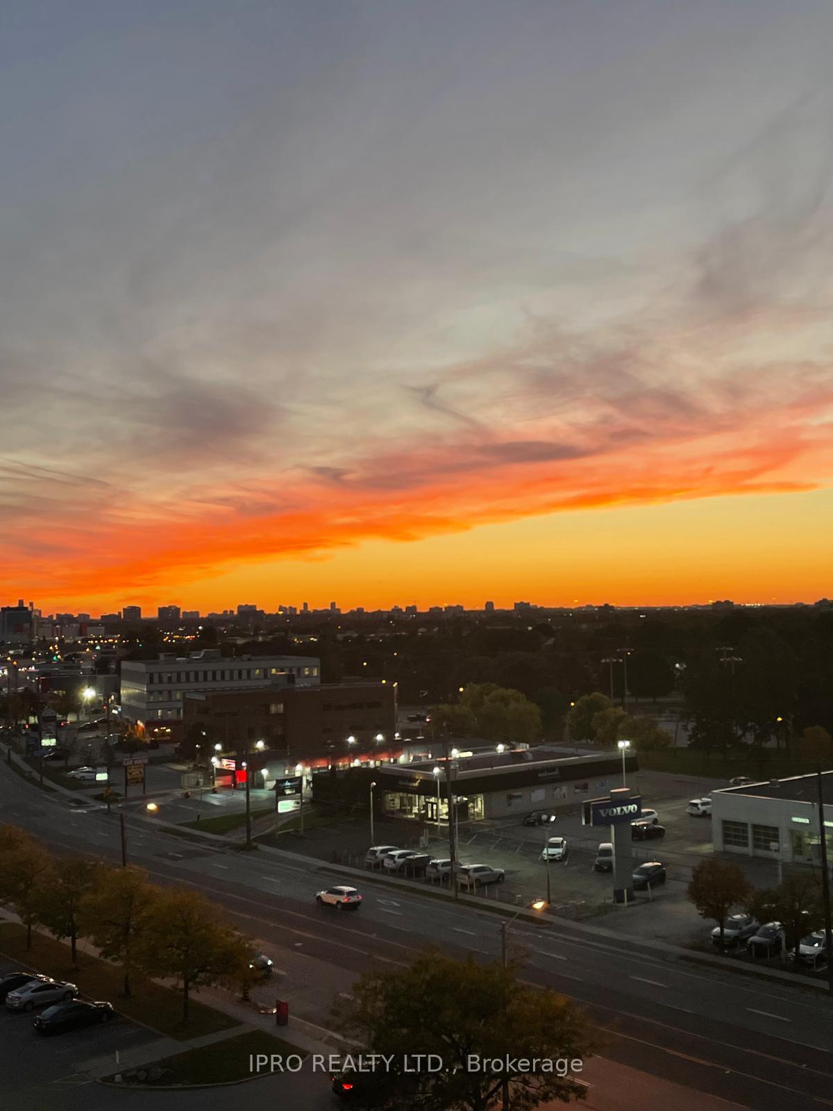 2 Bedrooms Condo at 50 Thomas Riley, Toronto For sale