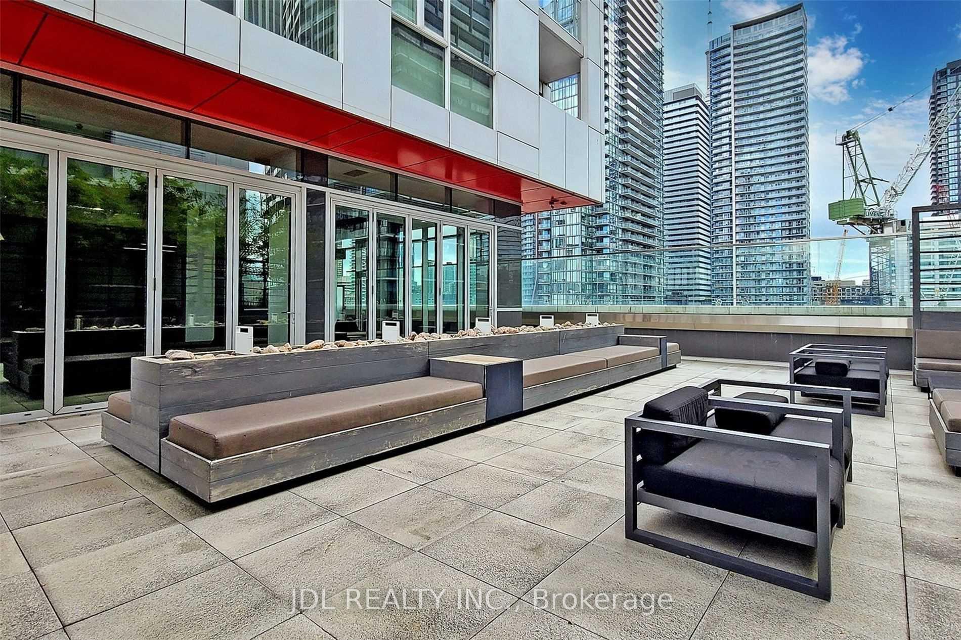 2 Bedrooms Condo at 318 Richmond, Toronto For sale