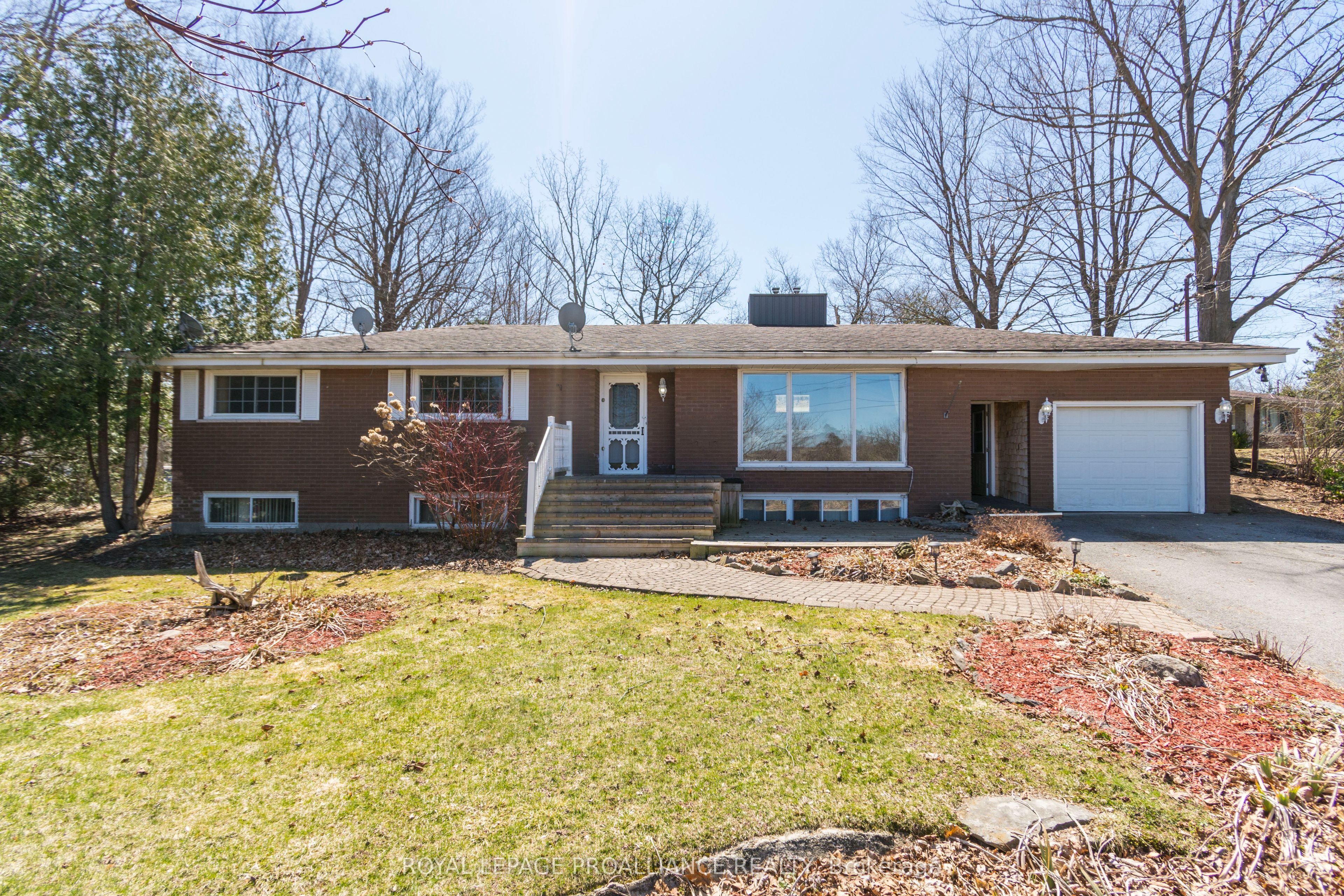 67 Lafferty Road, Quinte West, ON K8V 5P7