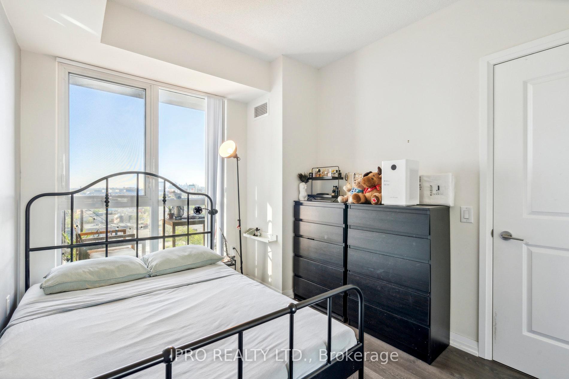 2 Bedrooms Condo at 50 Thomas Riley, Toronto For sale