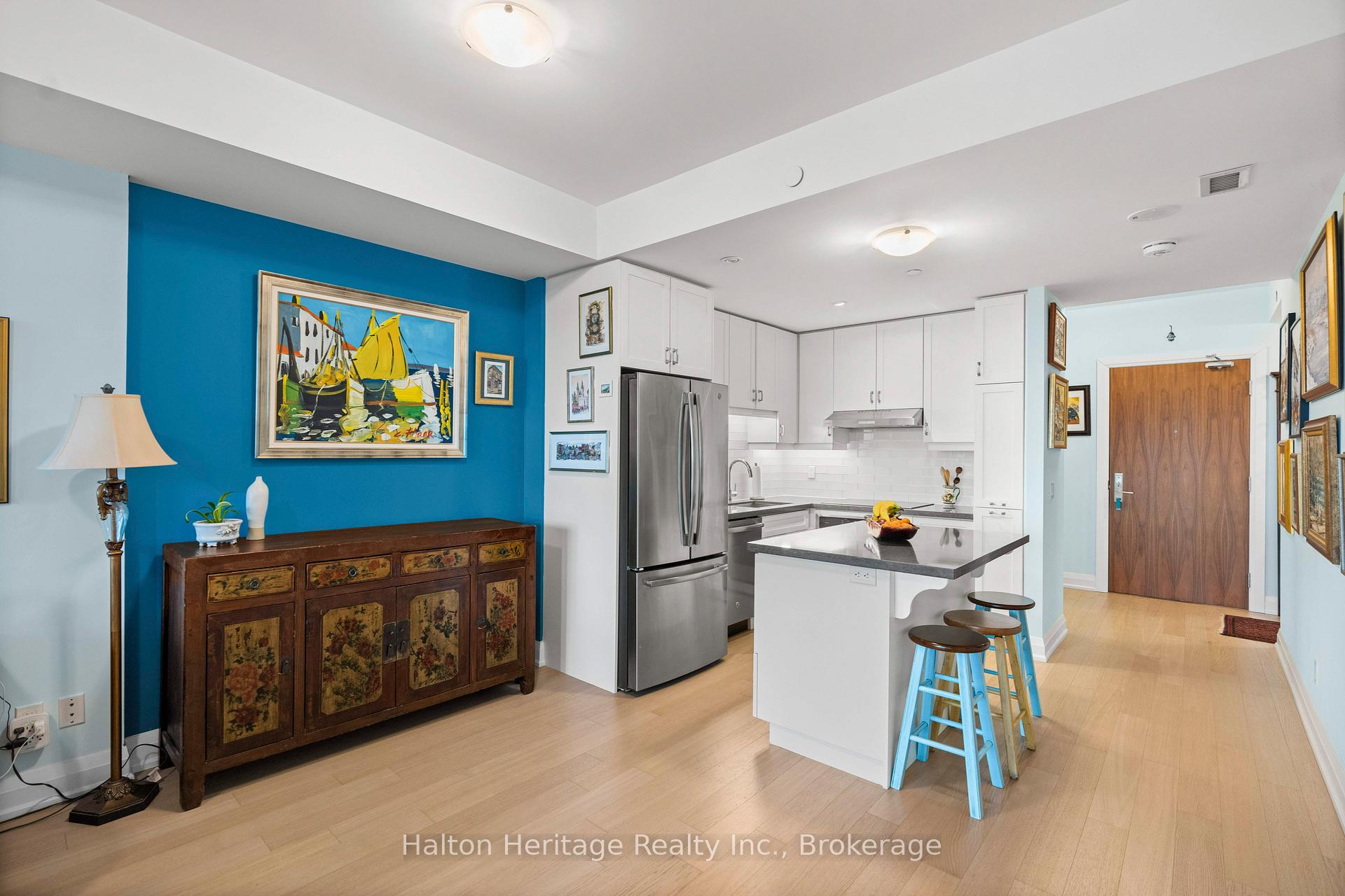 1 Bedroom Condo at 2025 Maria, Burlington For sale
