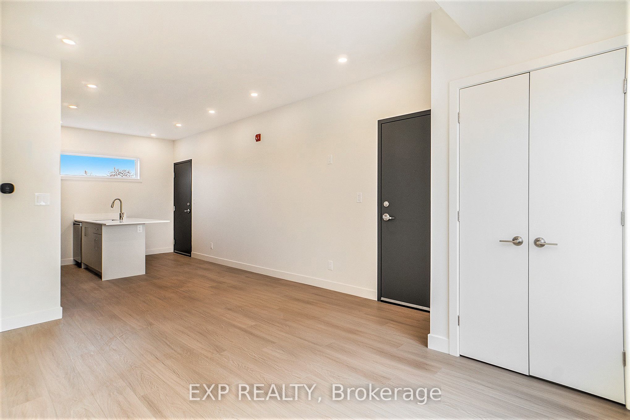Listing picture