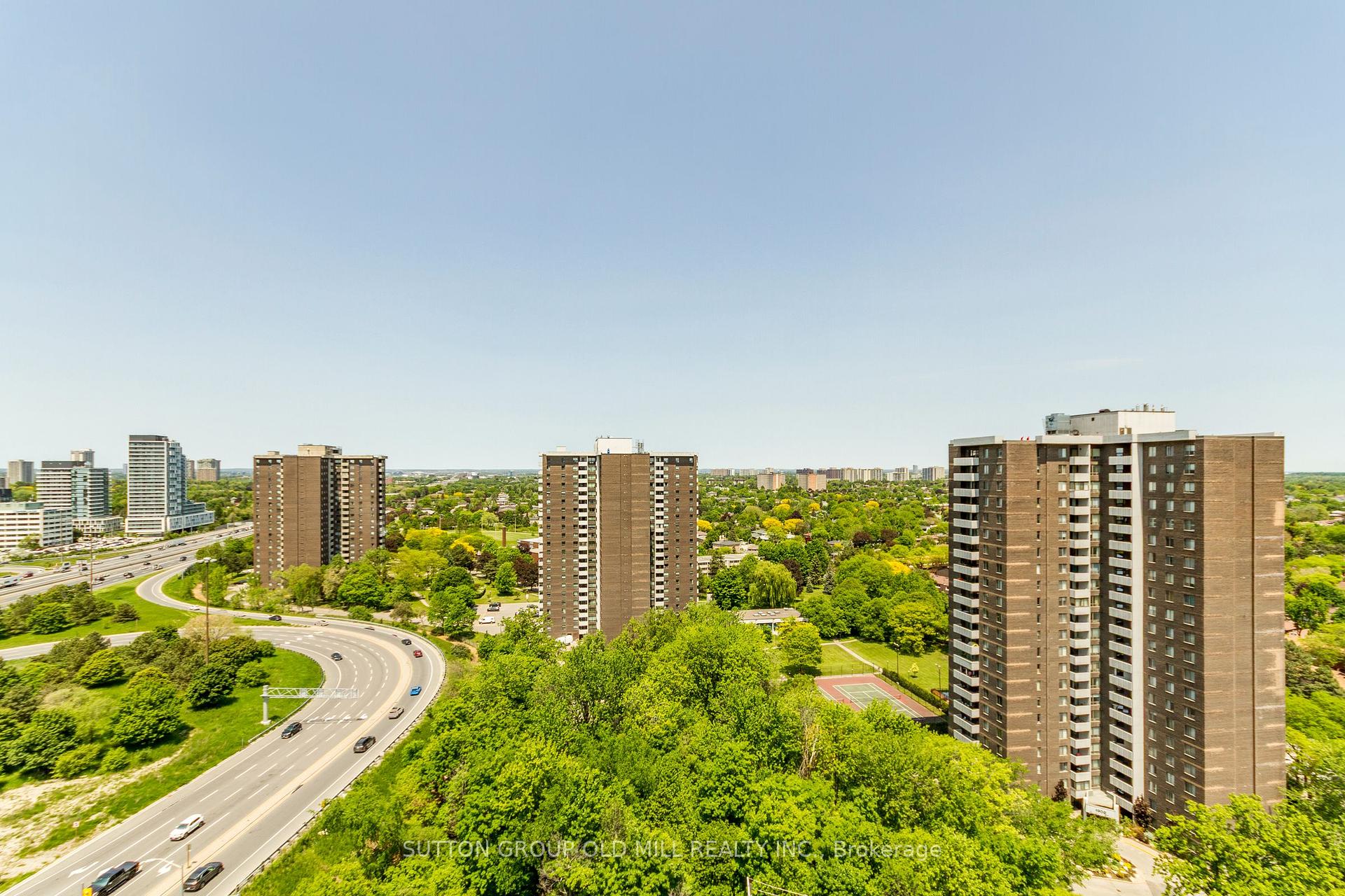 2 Bedrooms Condo at 2015 Sheppard, Toronto For sale