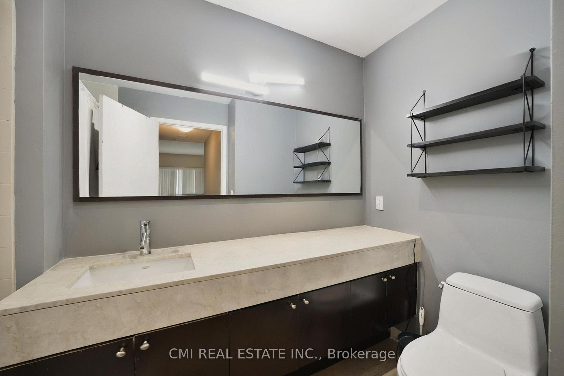 1 Bedroom Condo at 21 Nelson, Toronto For sale