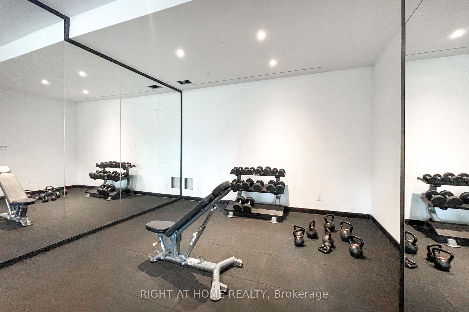 3 Bedrooms Condo at 20 Edward, Toronto For sale