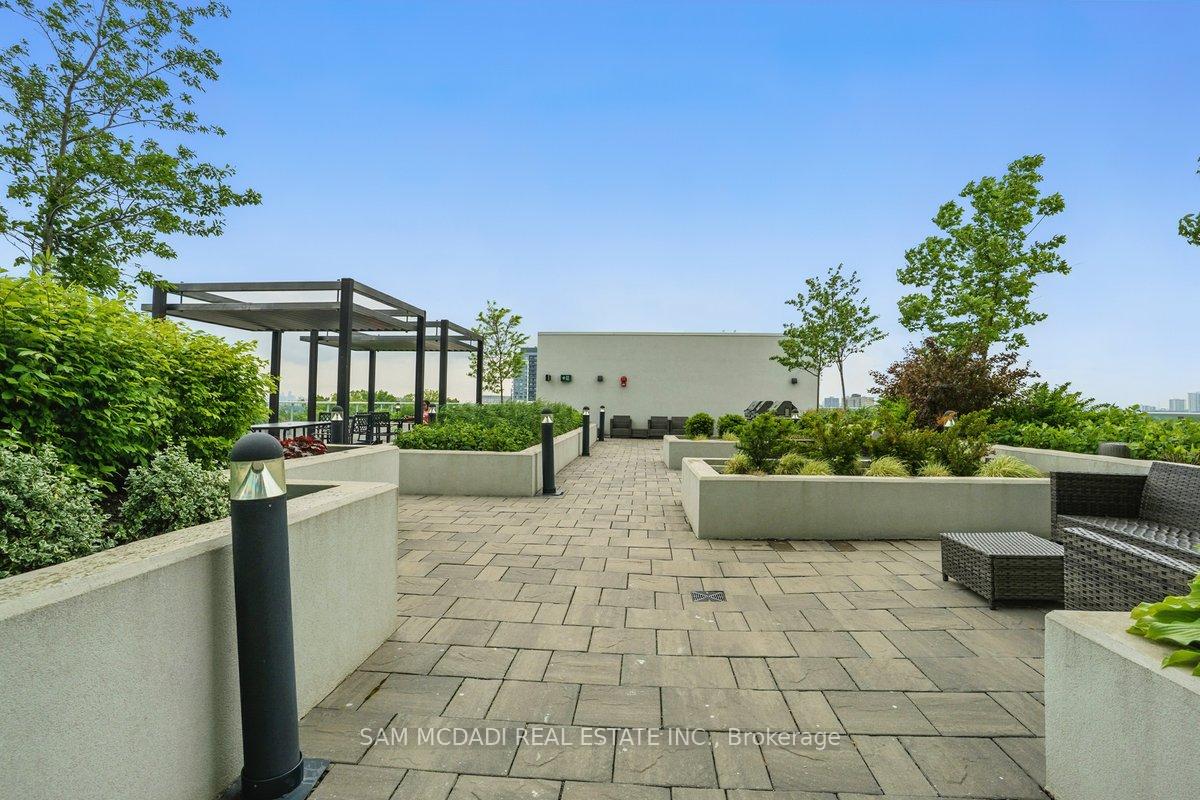 2 Bedrooms Condo at 3220 Sheppard, Toronto For sale