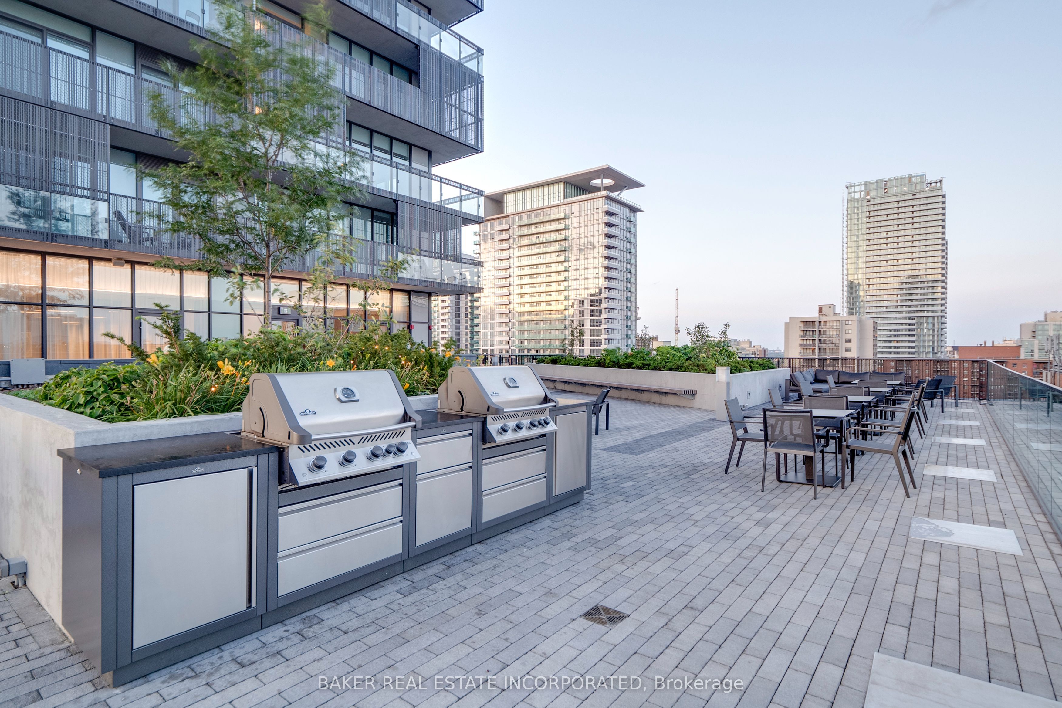 15 Roehampton Avenue, #2701