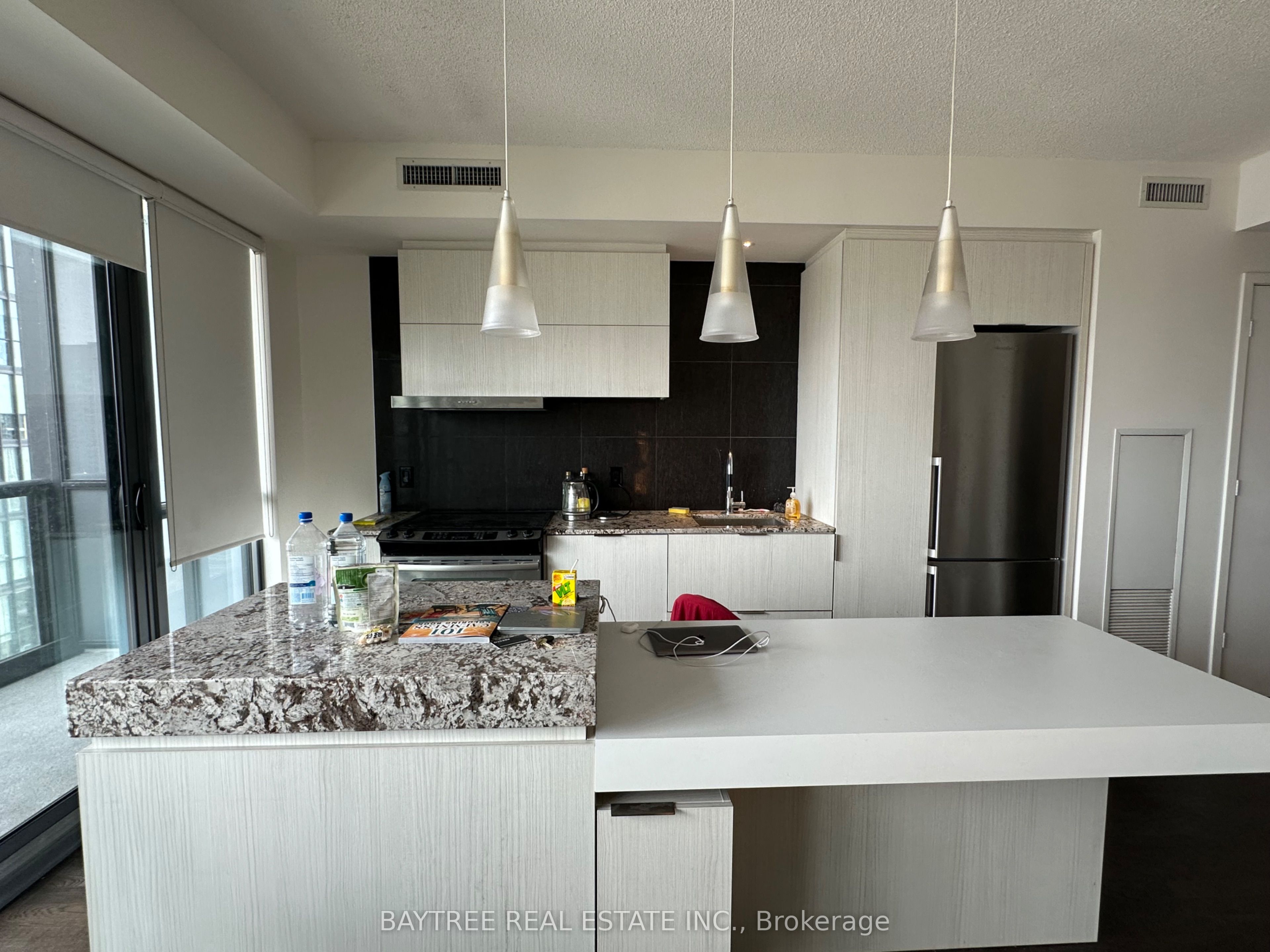 101 Charles Street E, #2809