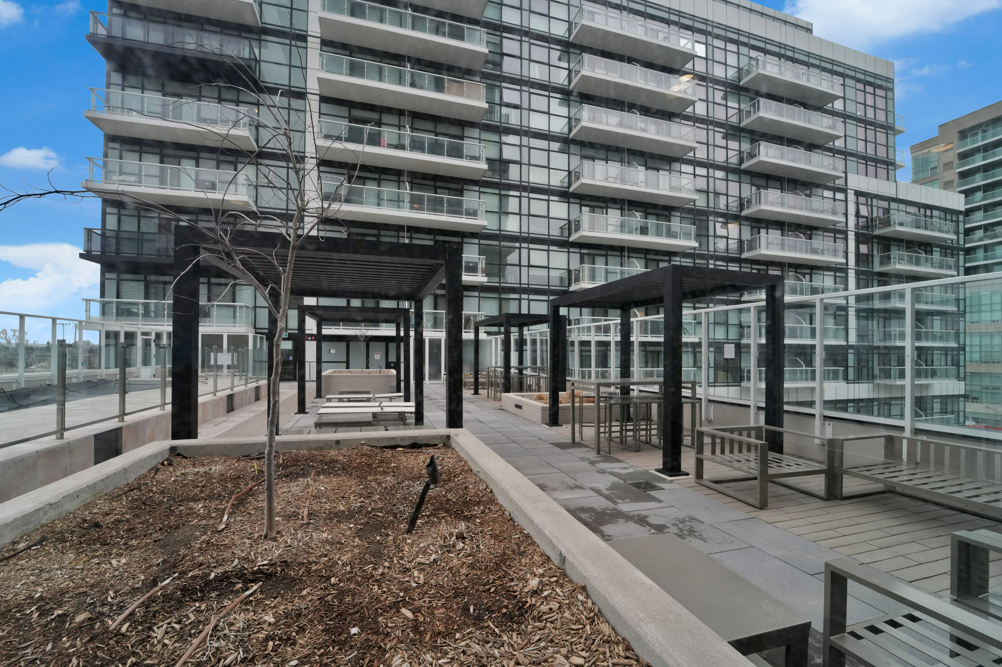 251 Manitoba Street 1504