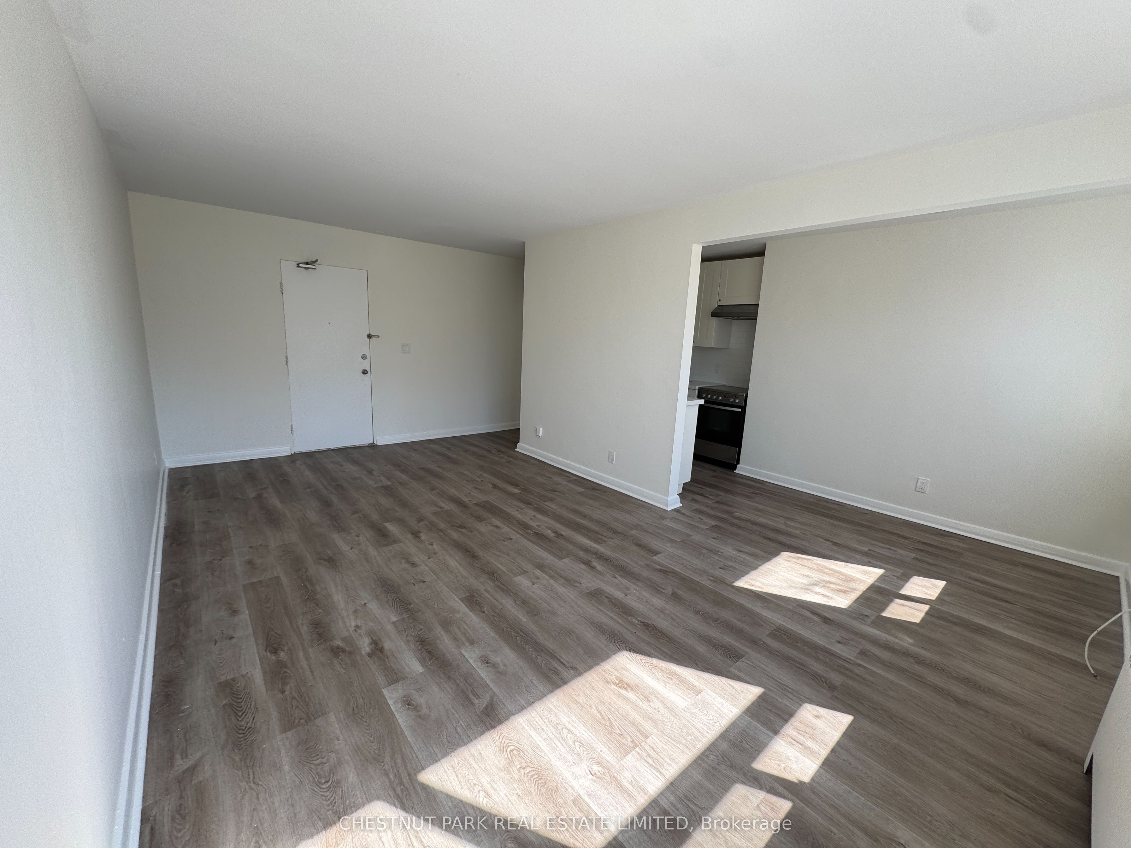 15 Anglesey Boulevard, #212