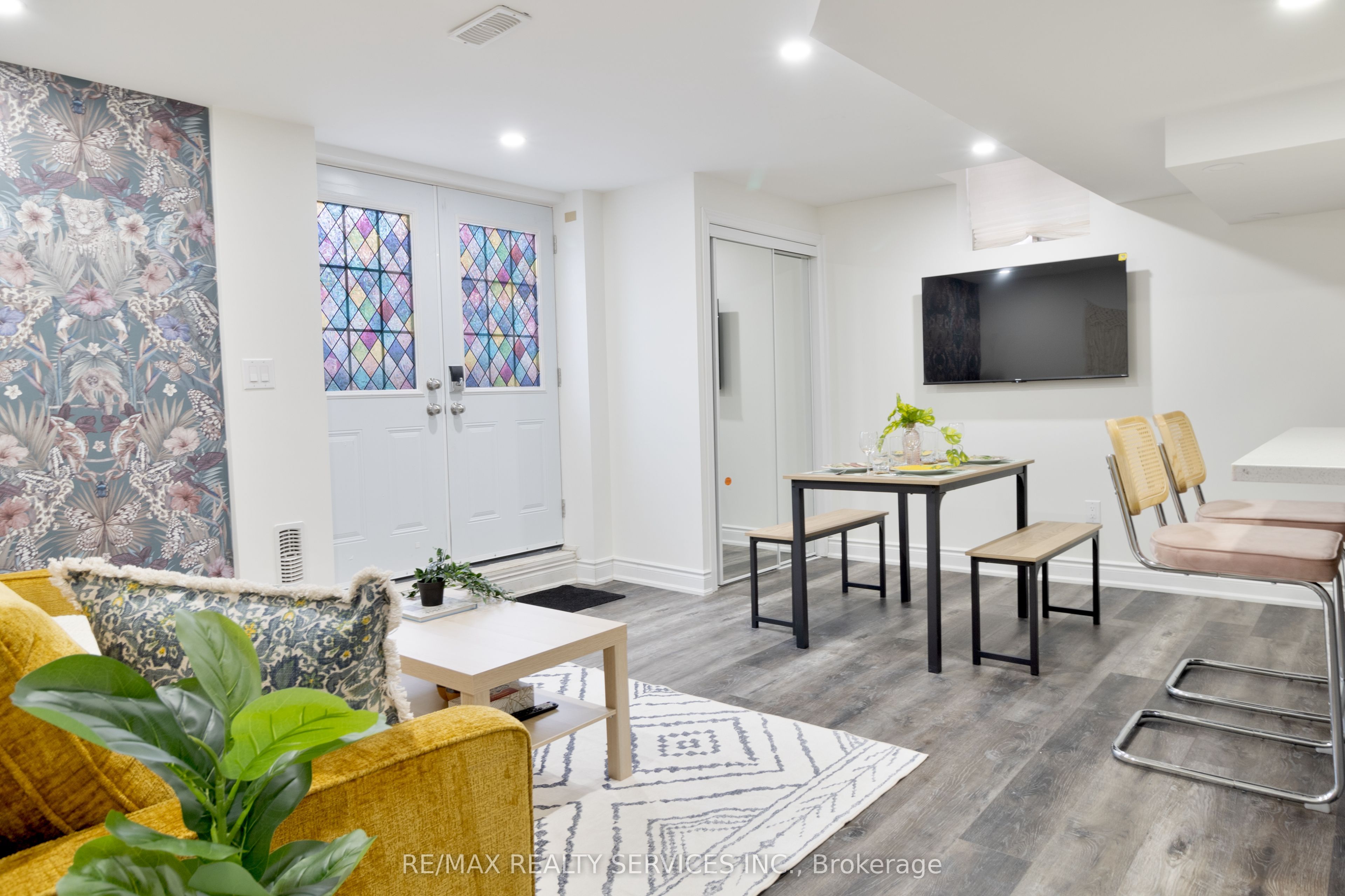 5 Upperview Place