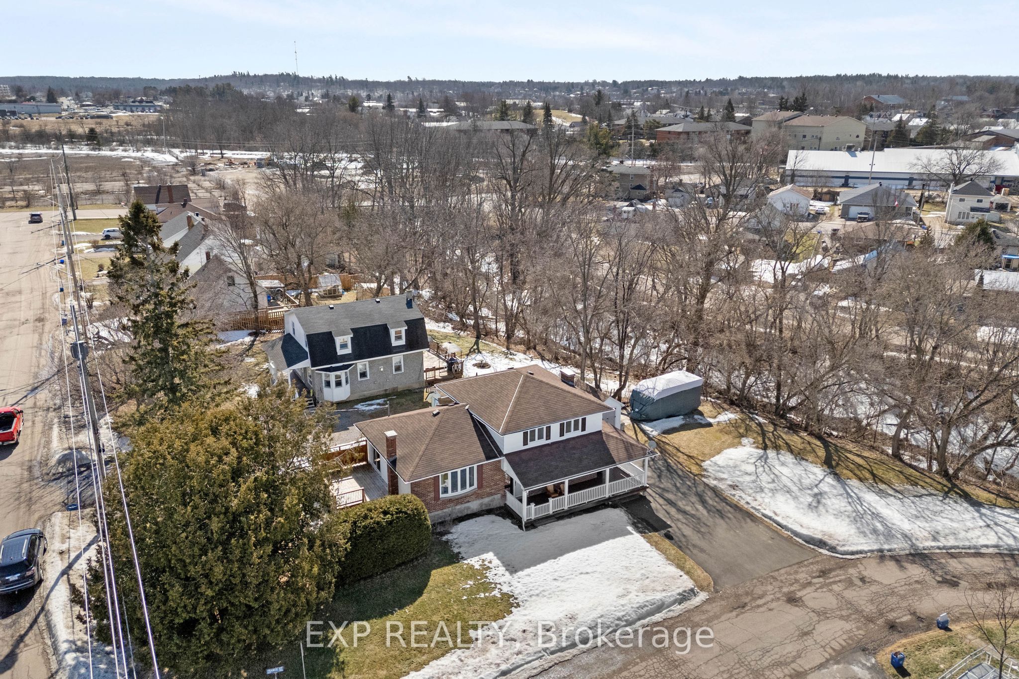 320 Francis Street, Renfrew, ON K7V 4L7